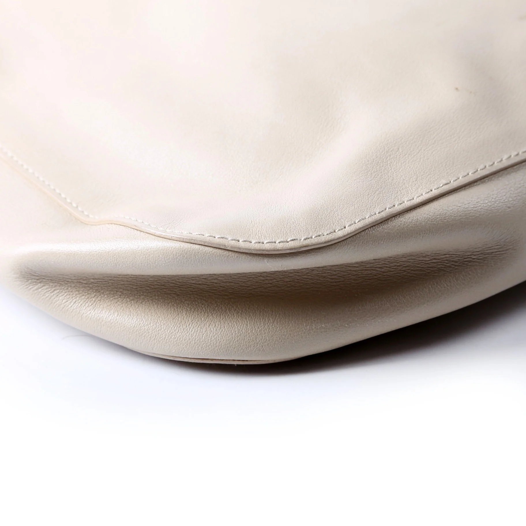 001.3748 Leather Drawstring Hobo Beige/Black - Image 6
