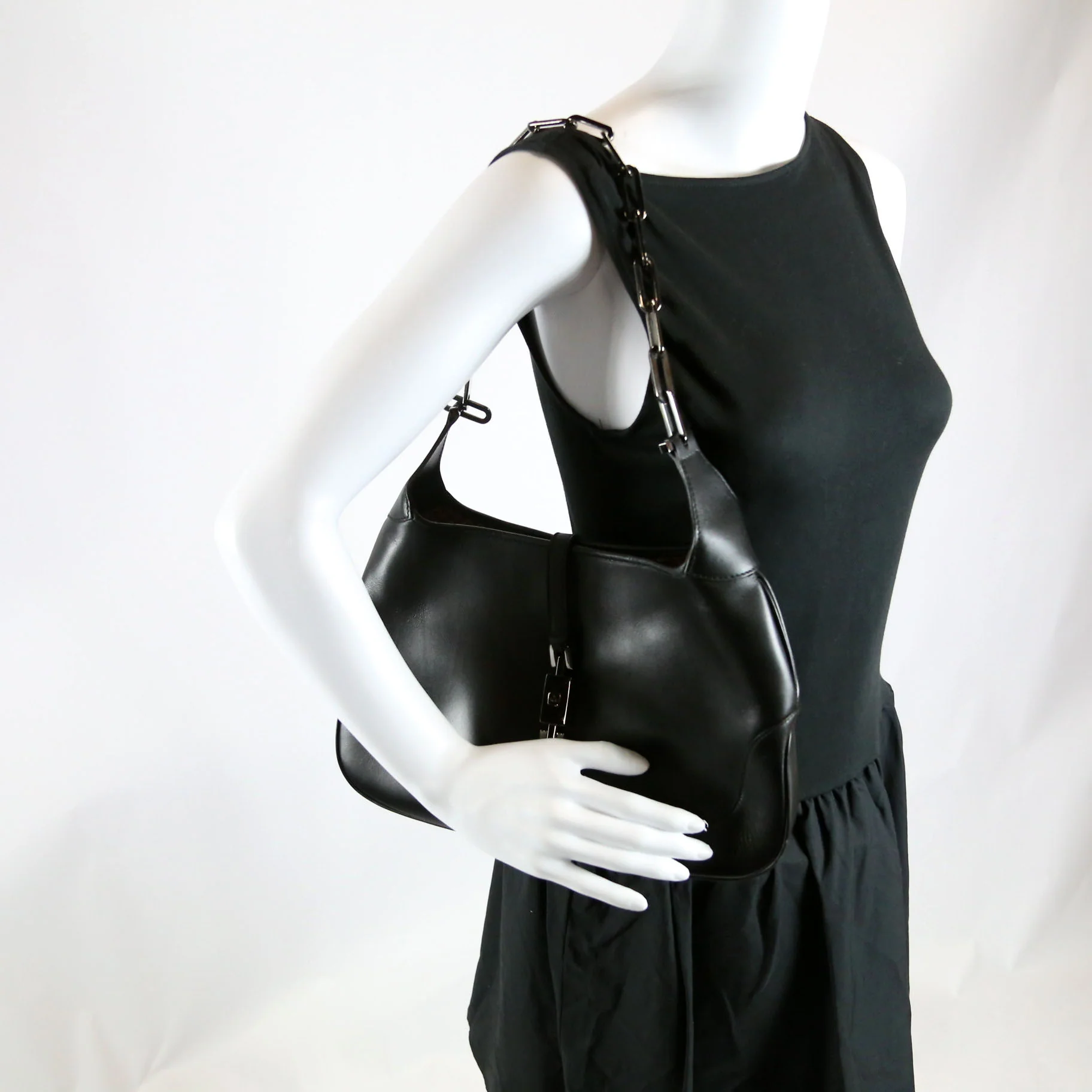 001.4015 Jackie Chain Hobo Leather Vintage Black - Image 10