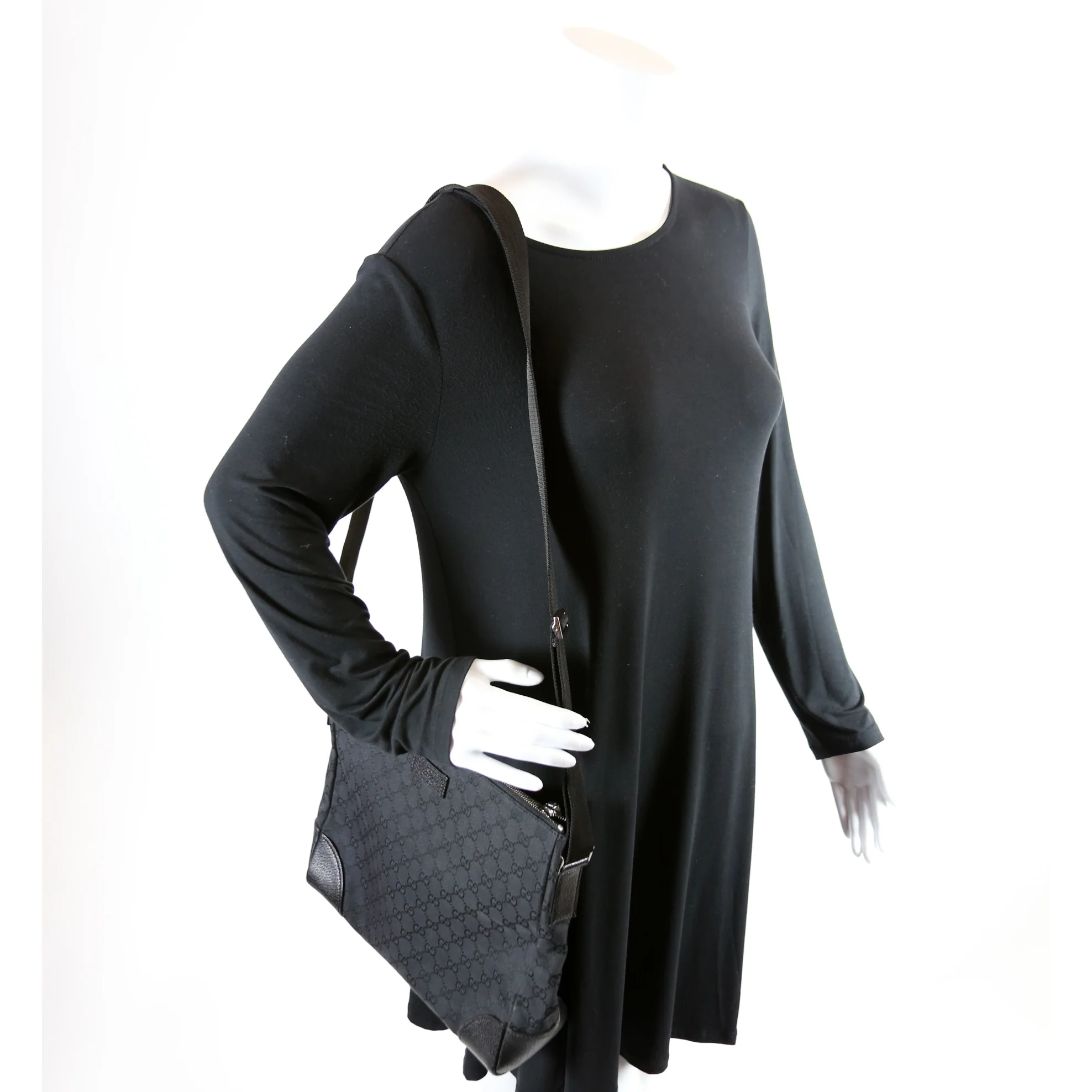 11054 GG Canvas Joy Messenger Black - Image 12