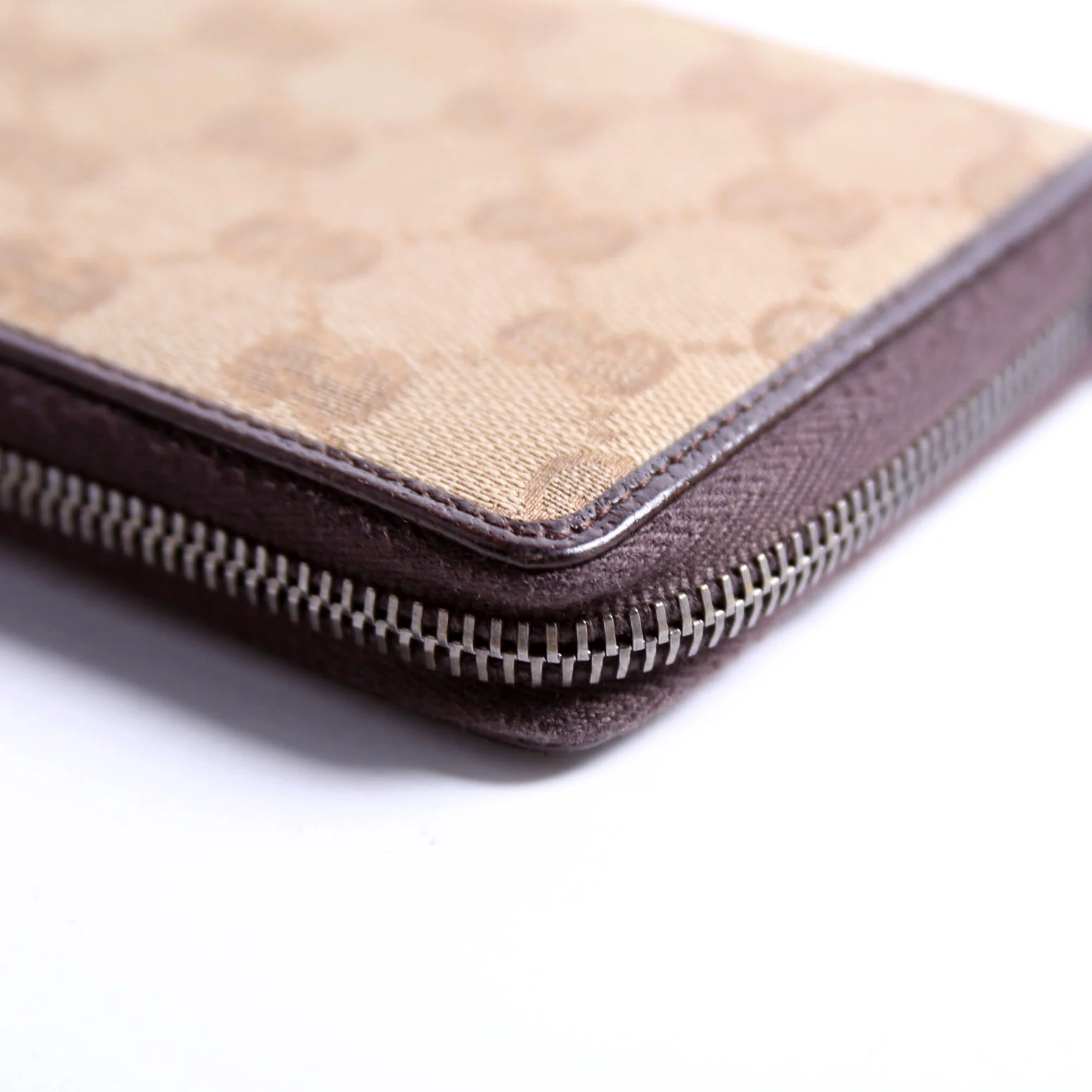112724 GG Canvas Zip Around Wallet Brown - Image 9