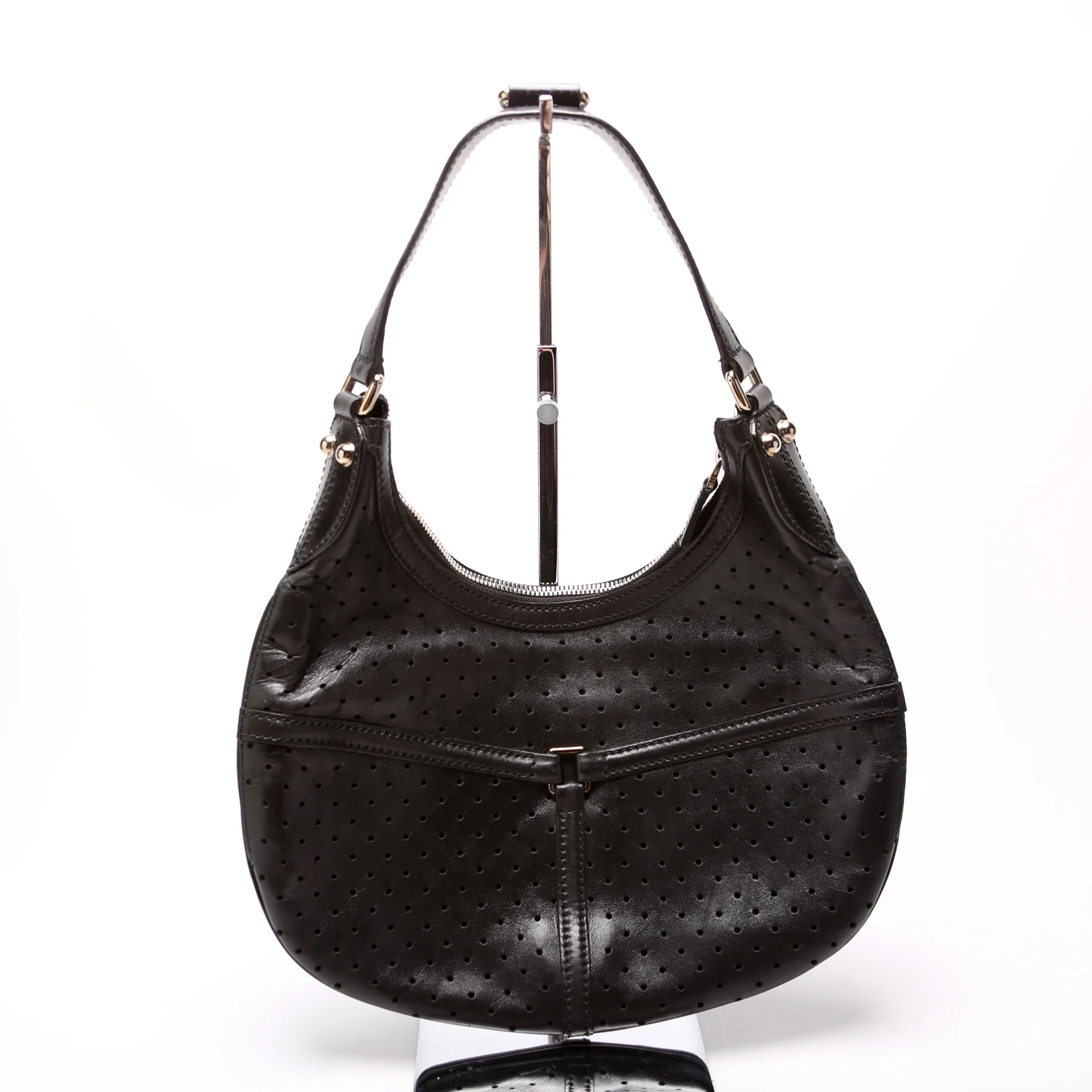 114869 Reins Hobo Perforated Leather - Image 3