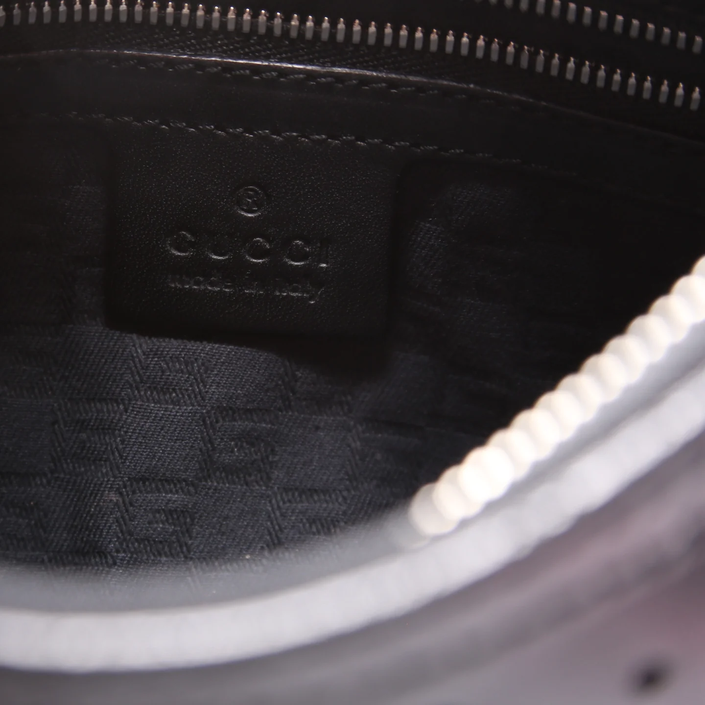 114869 Reins Hobo Perforated Leather - Image 9
