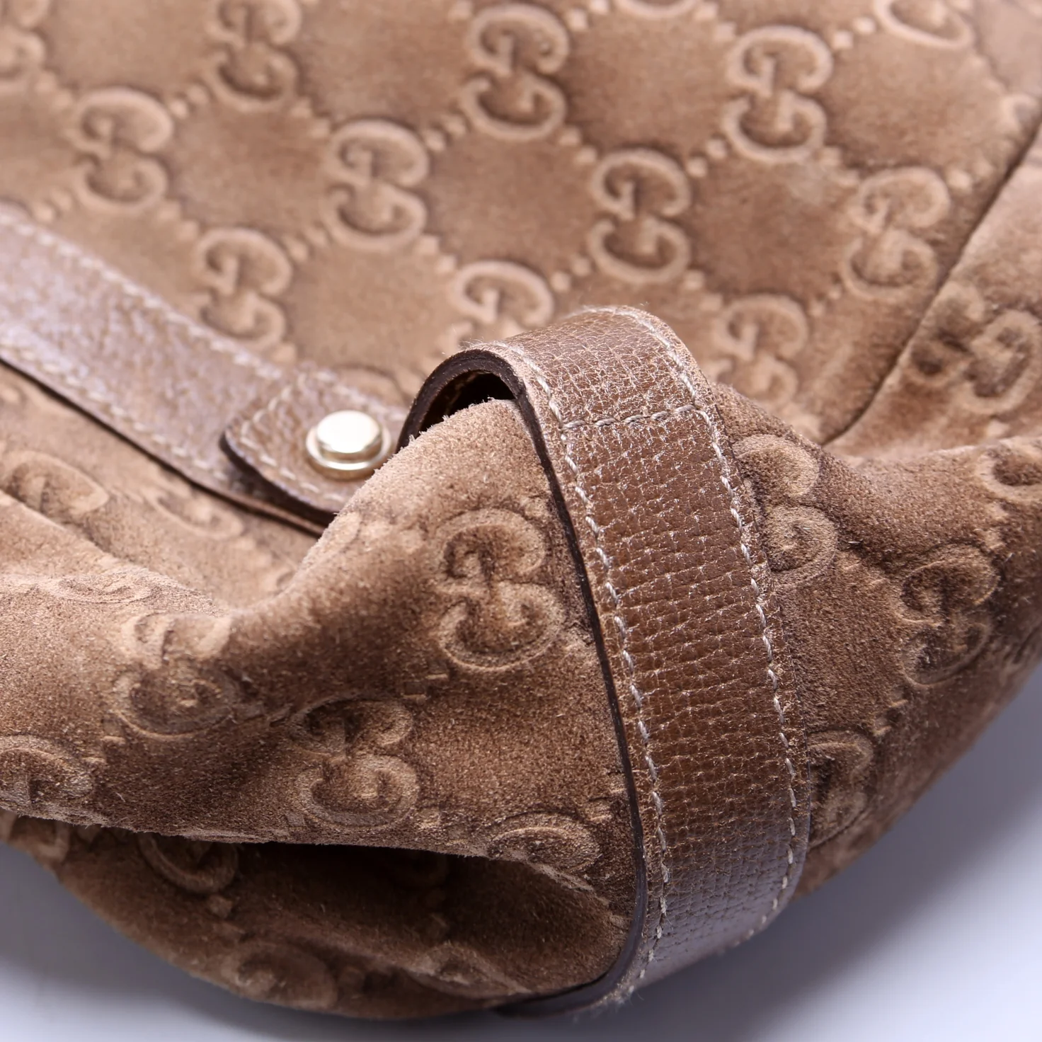 130736 GG Suede Abbey Medium - Image 5