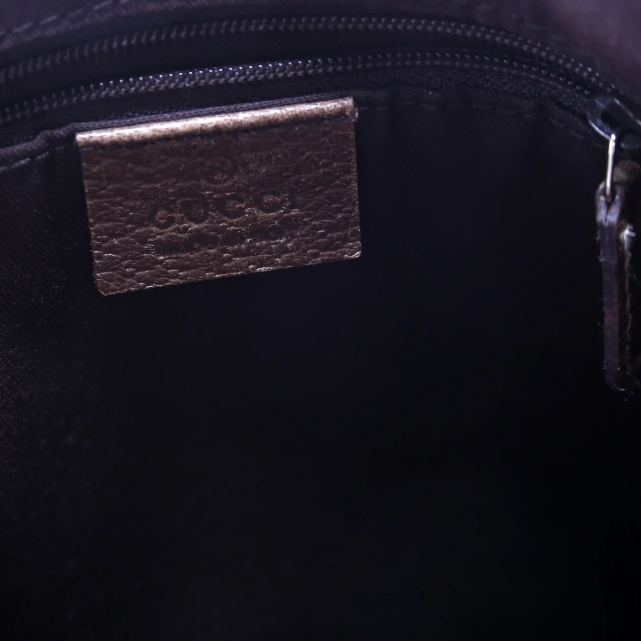 130736 GG Suede Abbey Medium - Image 9