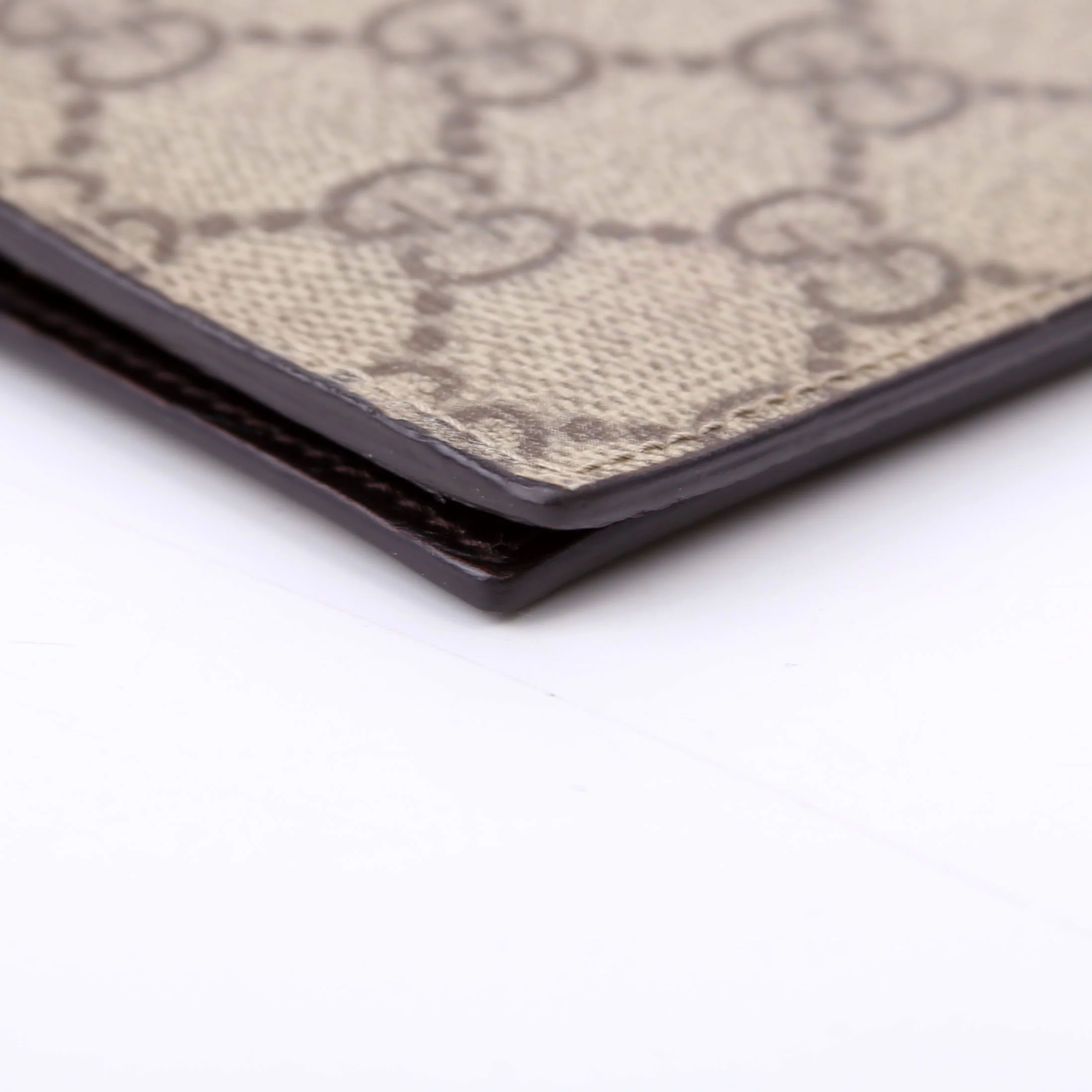 154694 GG Supreme Passport Case Brown - Image 5