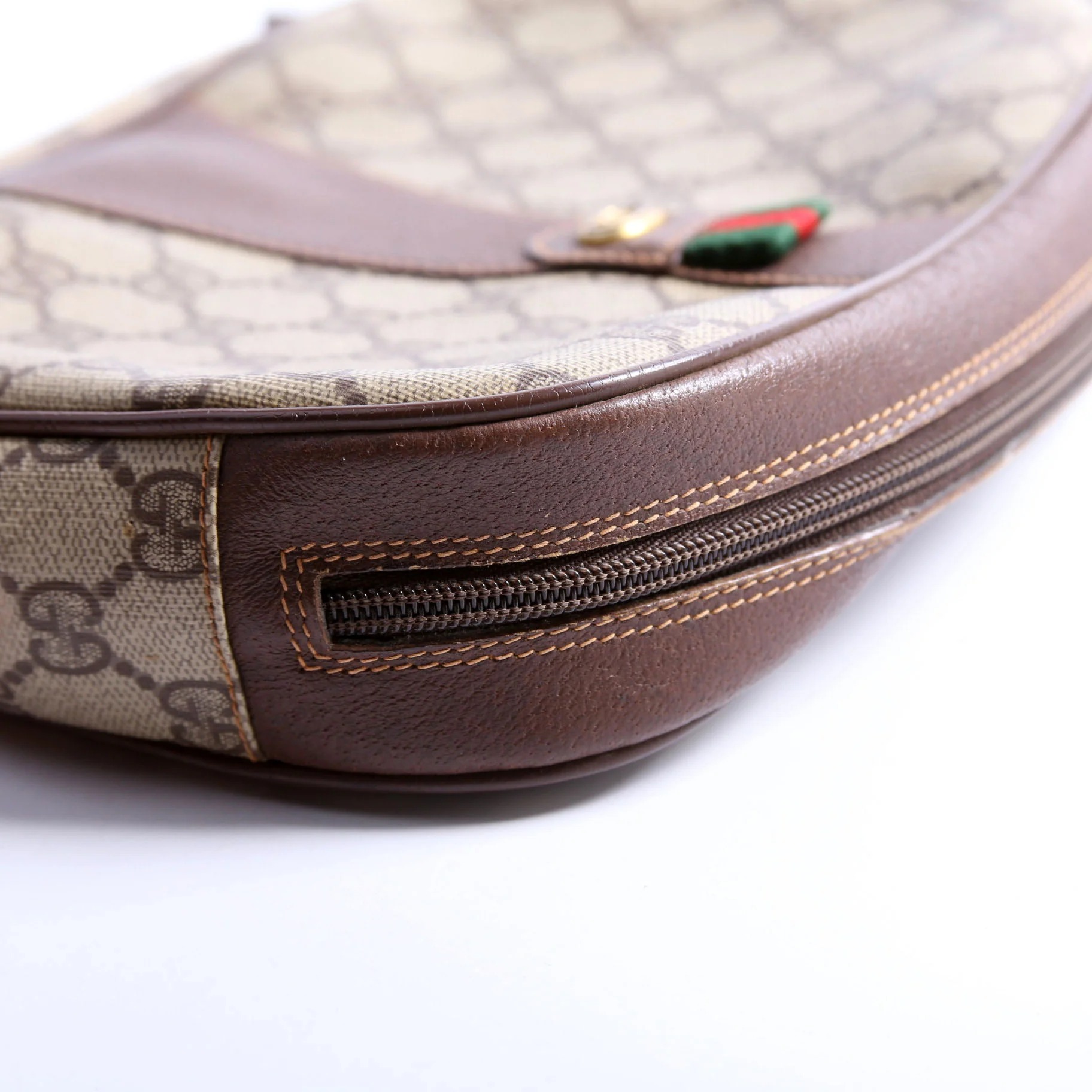 156.01.034 Sherry Ling GG Supreme Wristlet Vintage Brown - Image 8