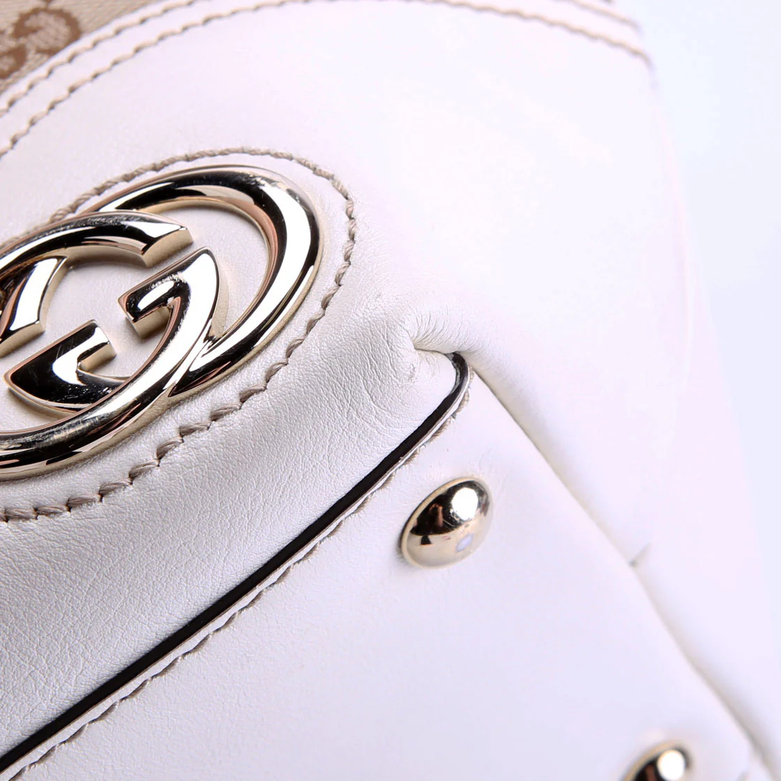 169946 Britt Shoulder Bag Small Beige/White - Image 7