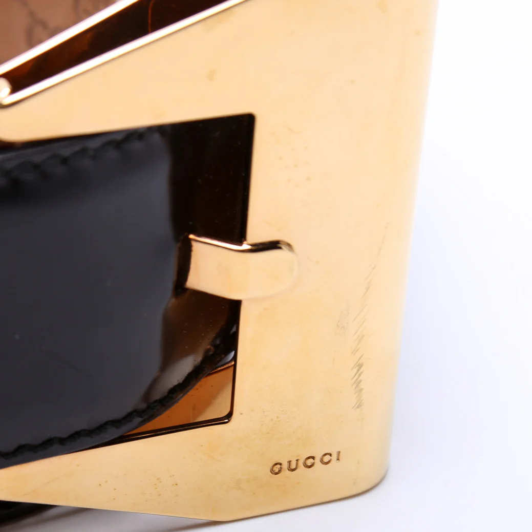 186120 Oversized Metal Bow Brushed Leather Belt Size 80/32 Black/Gold - Image 3