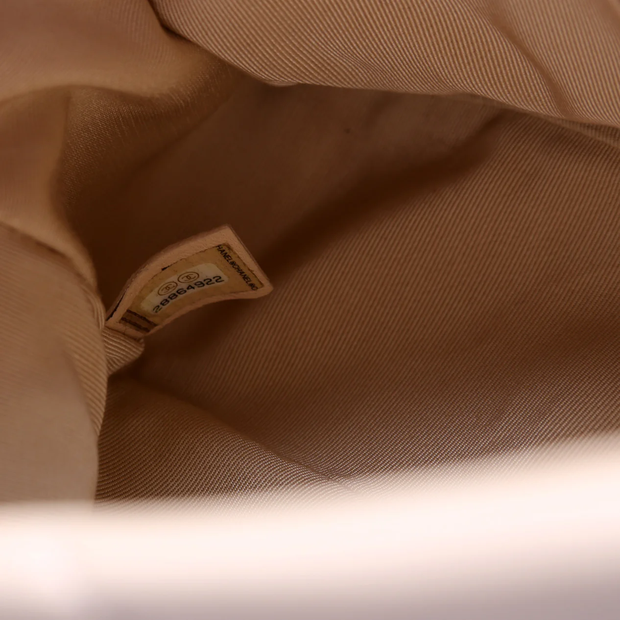 19 Medium Flap Quilted Goatskin 28M Beige - Image 10