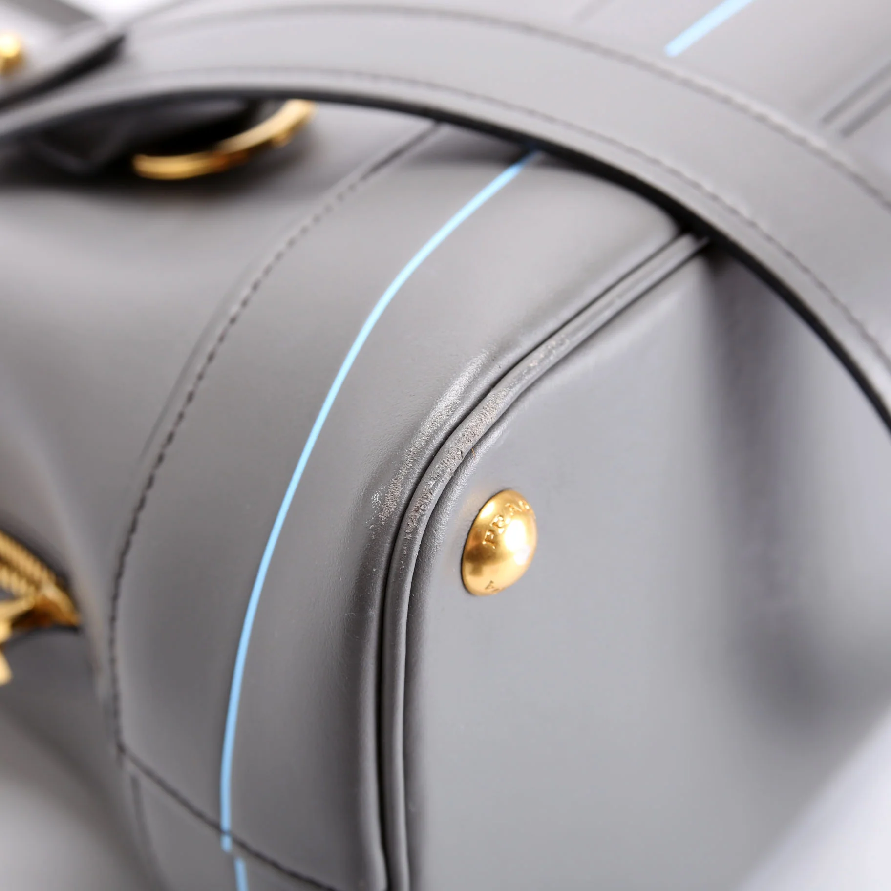 1BA198 City Calfskin Mirage Promenade Grey - Image 5