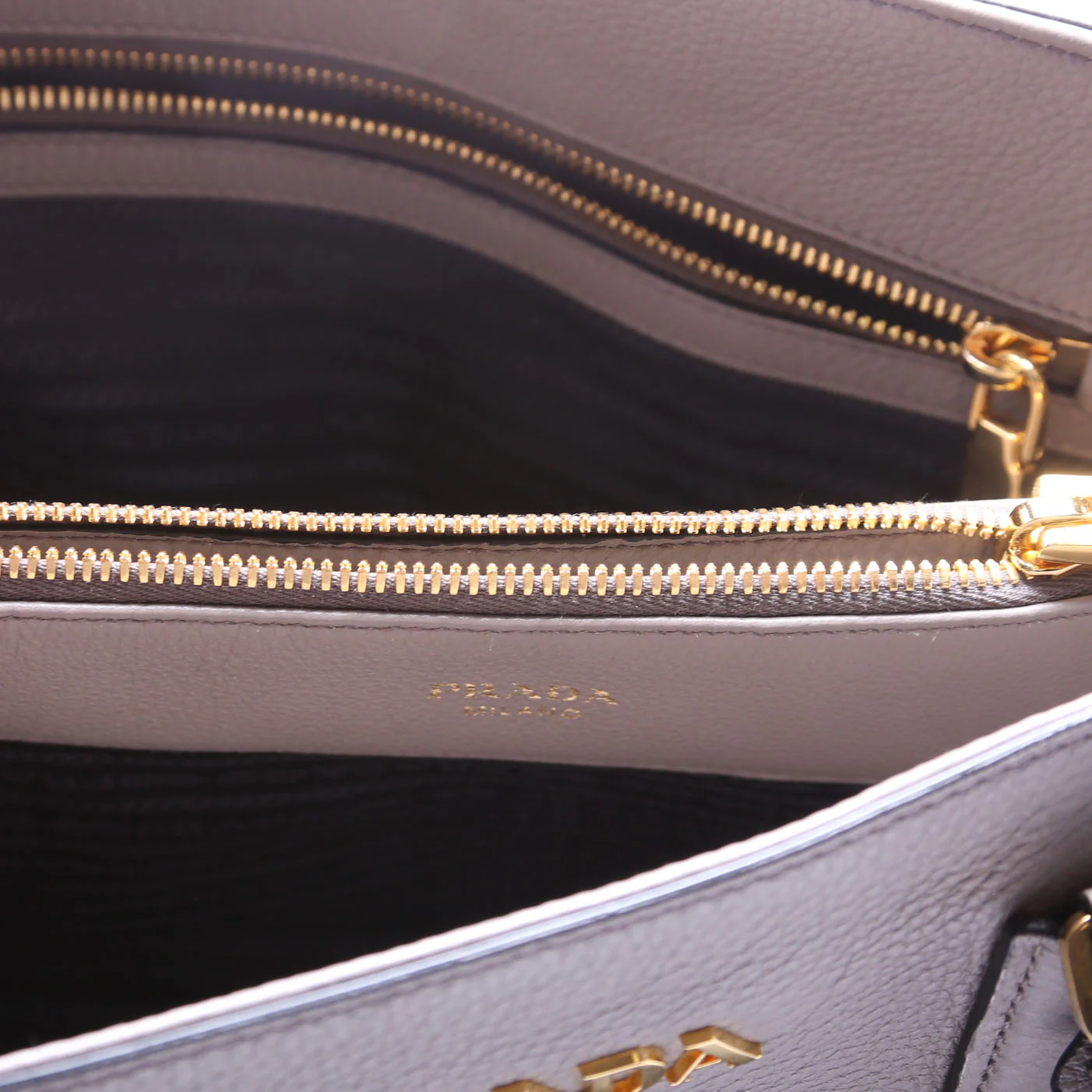 1BA239 Vitello Phenix Double Tote Taupe - Image 7