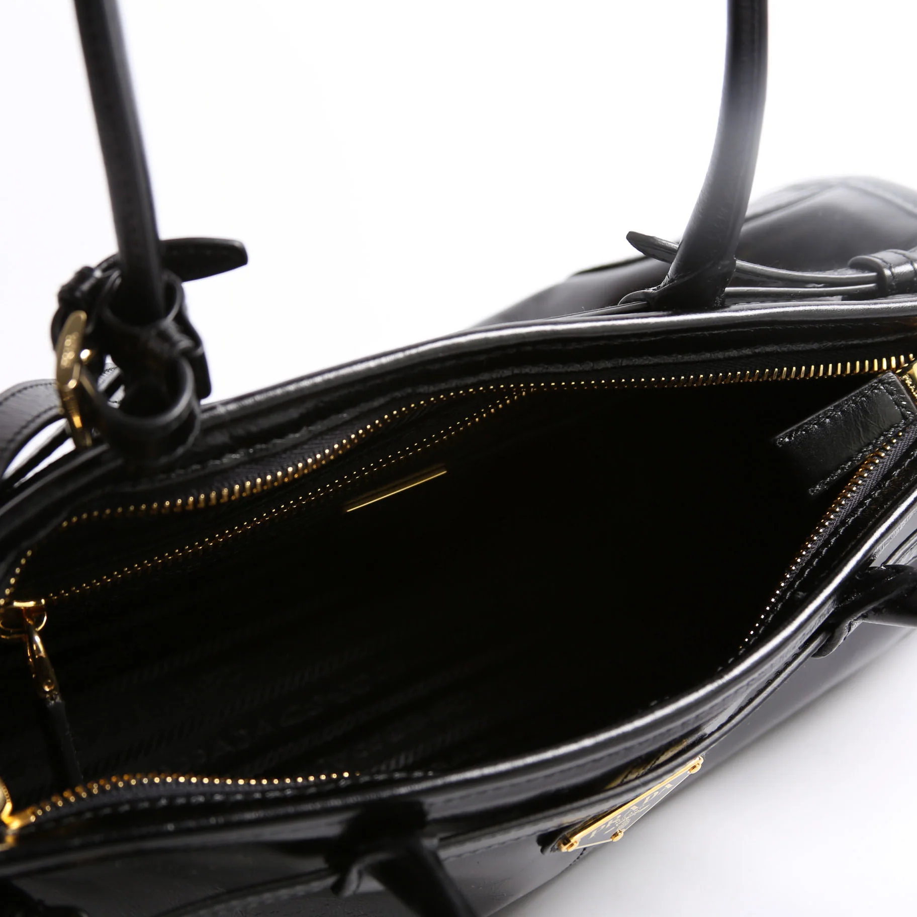 1BA426 Bonnie Medium Calfskin Shoulder Bag Black - Image 8