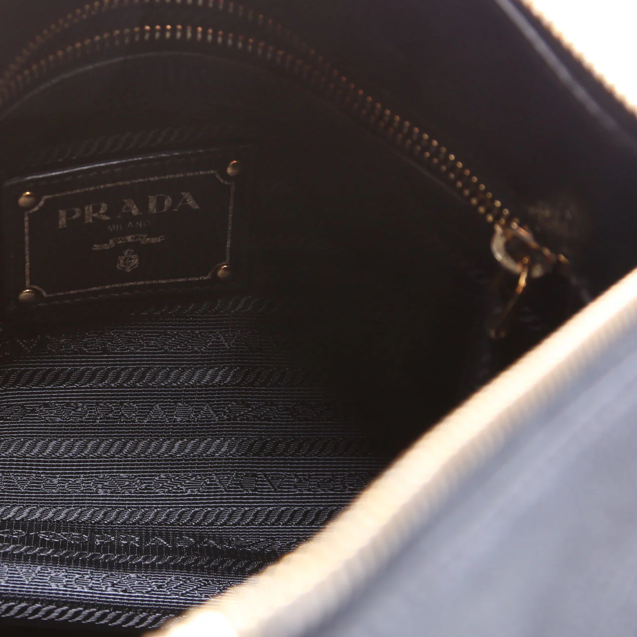 1BB023 Vitello Daino Phenix Boston Bag Black - Image 7