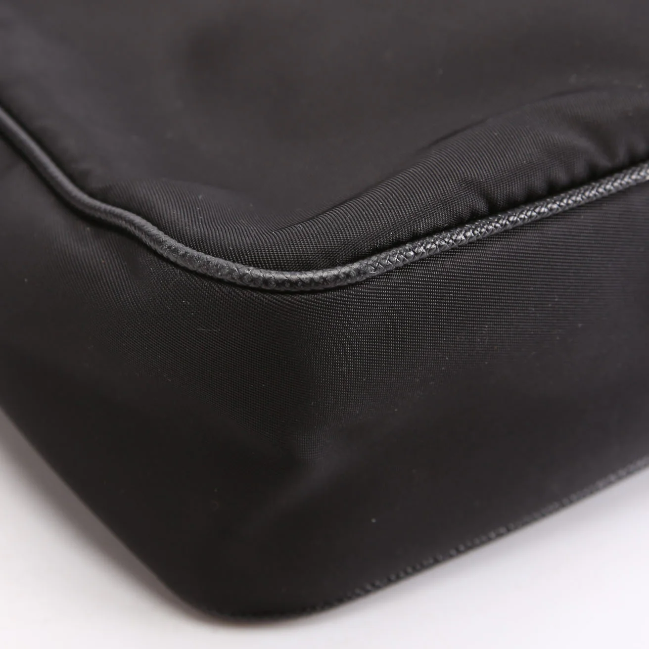 1BH204 Nylon Re-Edition 2005 Shoulder Bag Black - Image 5