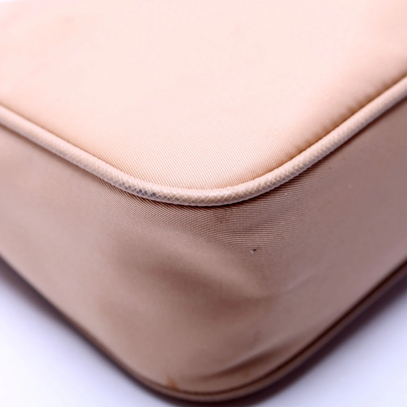 1BH204 Nylon Re-Edition 2005 Shoulder Bag Tan - Image 5