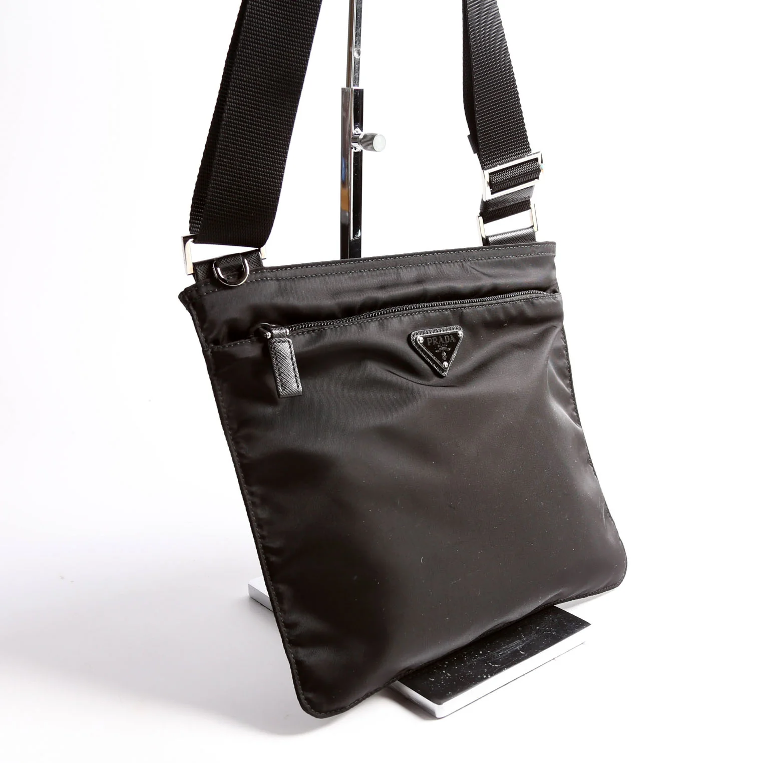 1BH978 Re-nylon/Saffiano Shoulder Bag Black - Image 2