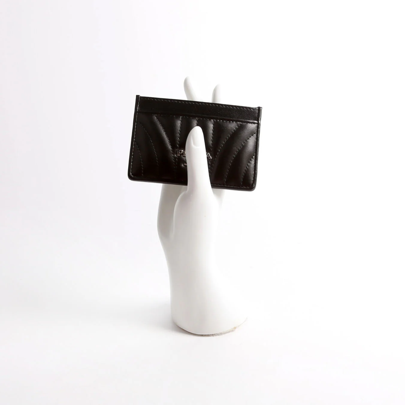 1MC208 Diagramme Calf Card Holder Black - Image 6