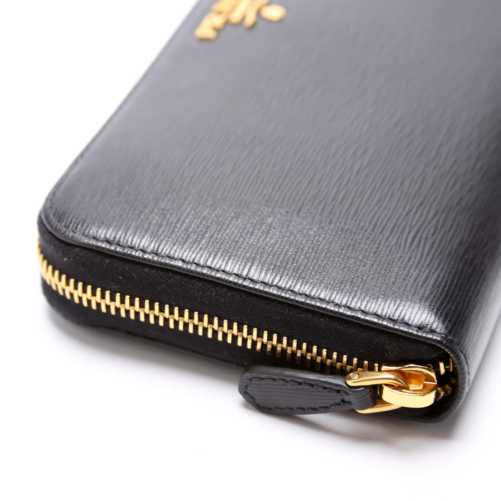 1ML506 Vitello Move Zip Around Long Wallet Black - Image 5
