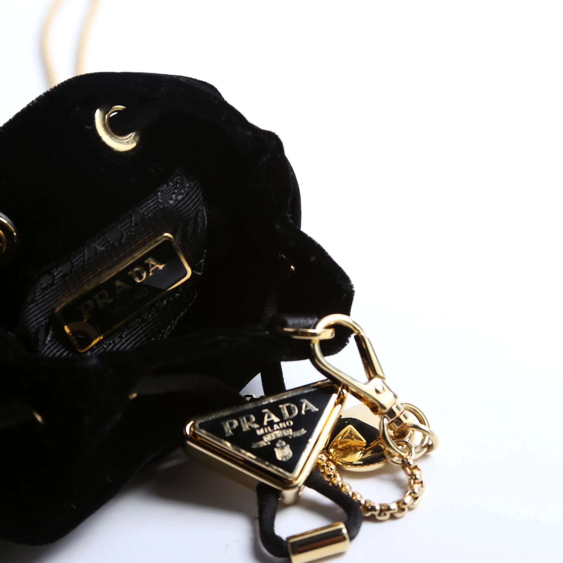 1NR016 Velvet Mini Bucket Pouch Black - Image 5