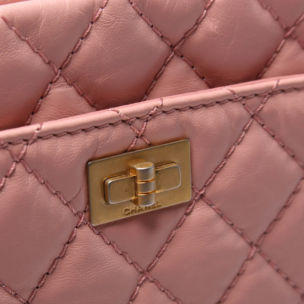 2.55 Reissue Mini Camera Bag Quilted Aged Calfskin Pink - Image 7