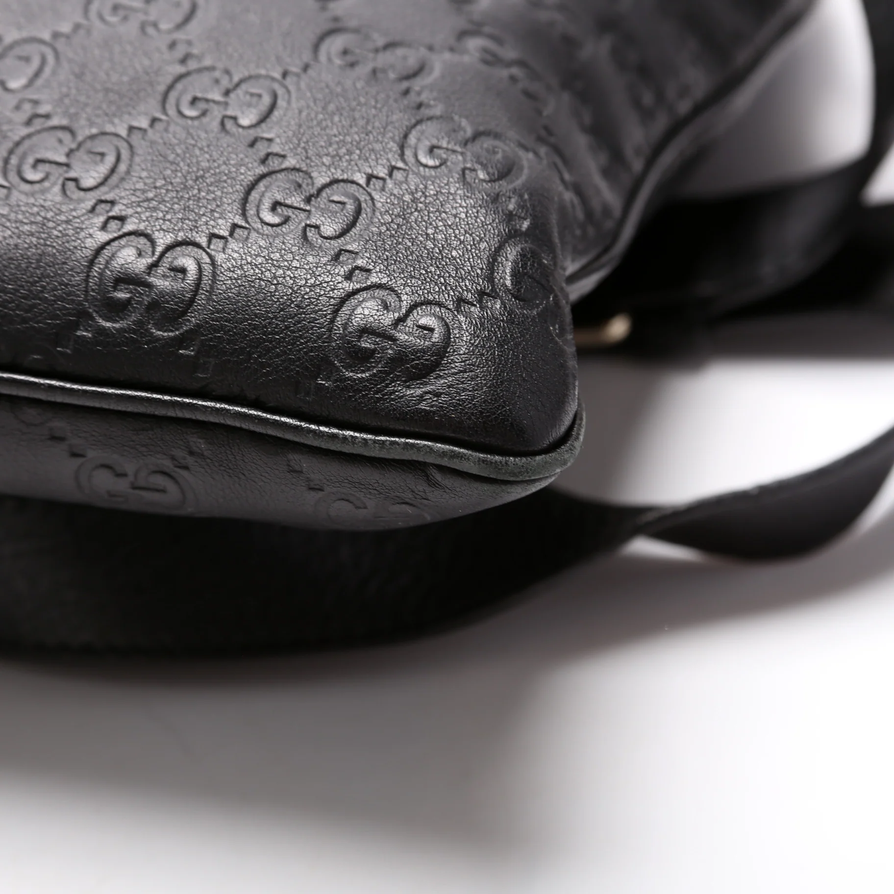 201446 002123 Guccissima Leather Messenger Bag - Image 7