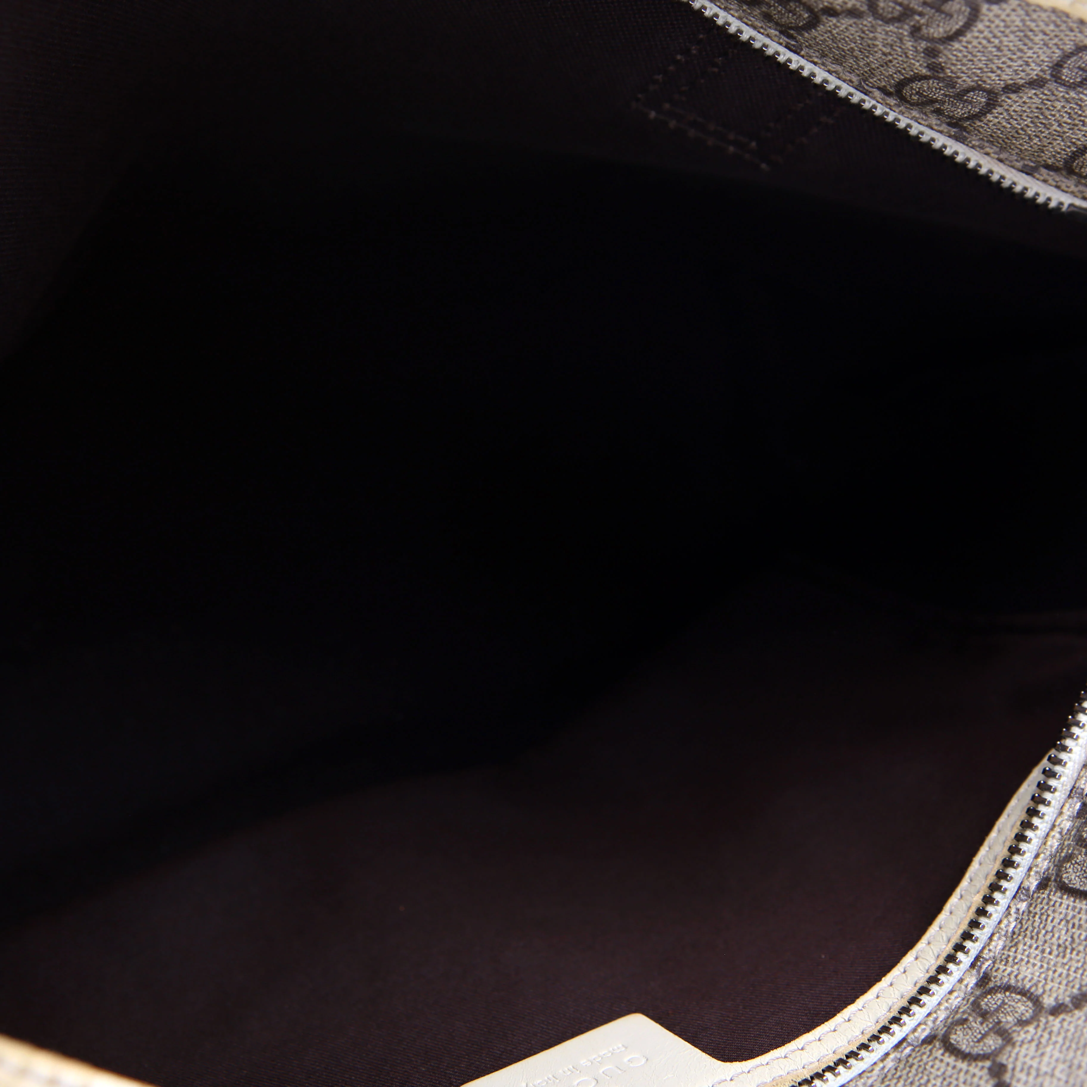21138 GG Supreme Joy Tote Small - Image 17
