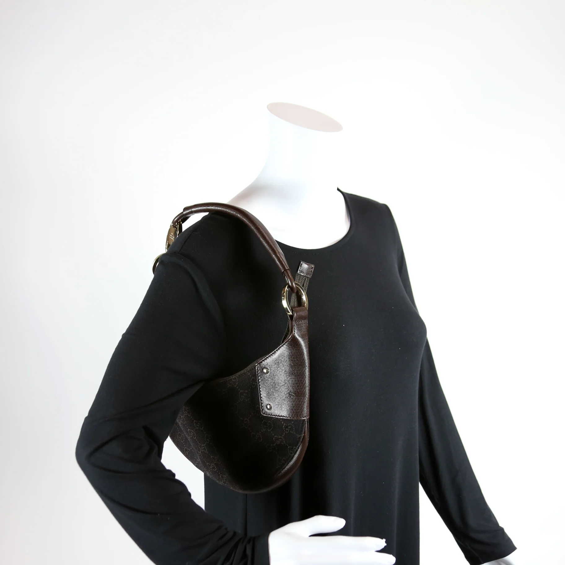 231823 Half Moon Hobo - Image 14