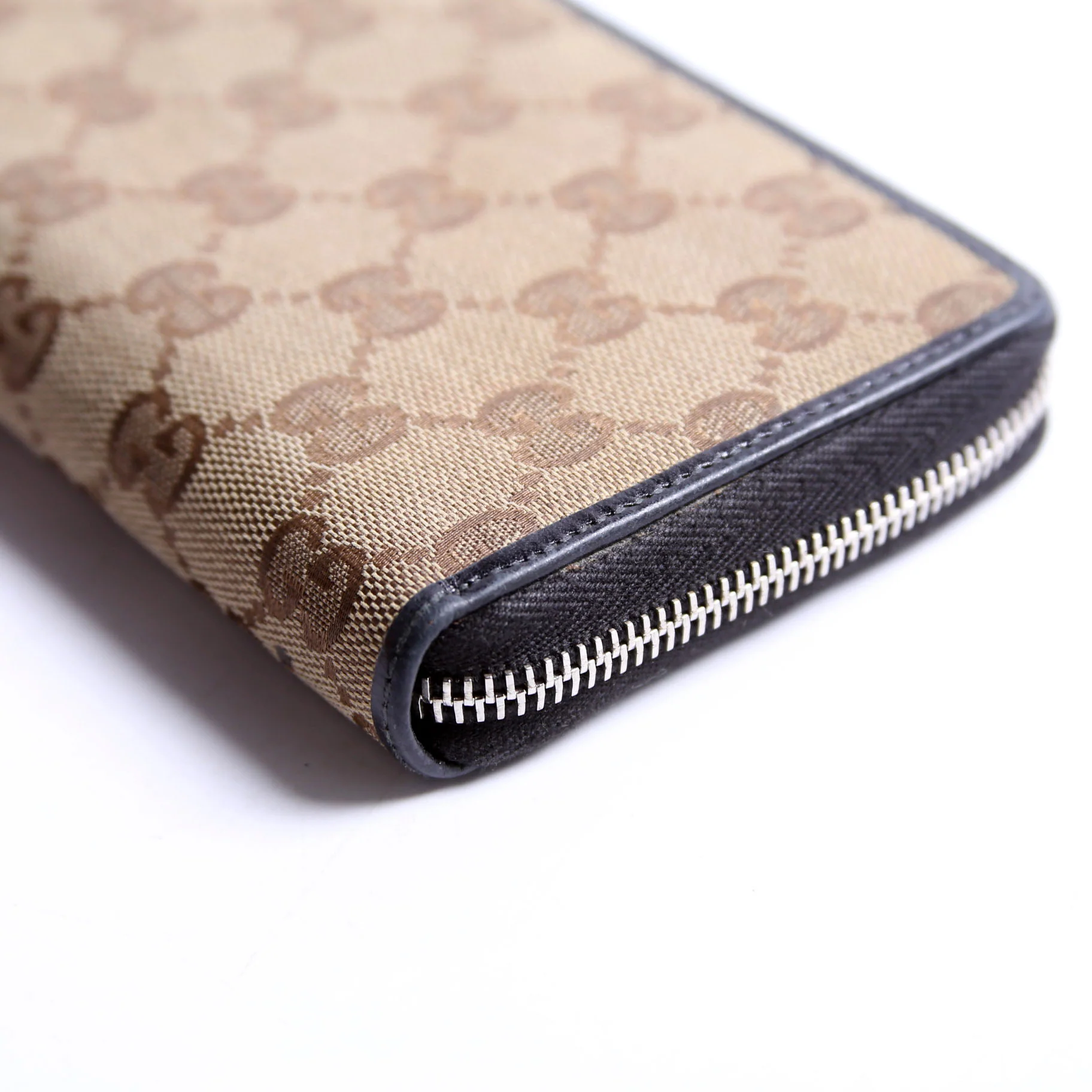 233025 GG Canvas Zip Around Wallet Tan/Black - Image 5