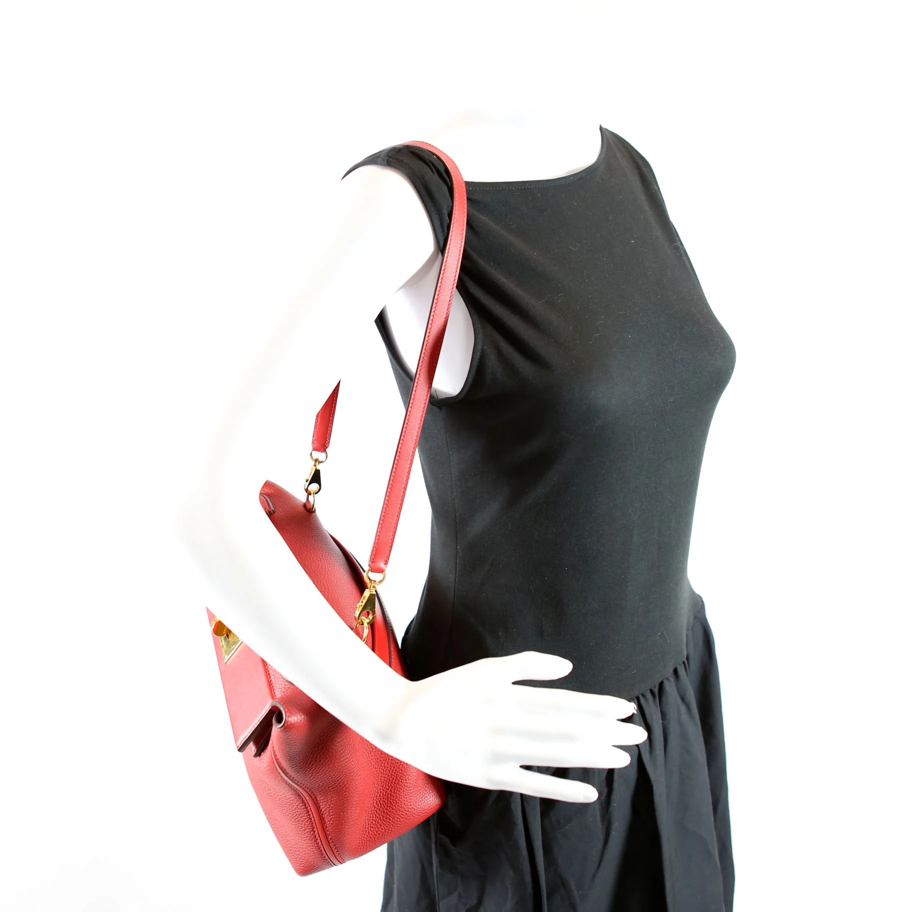 24/24 29 Togo Swift Red - Image 13