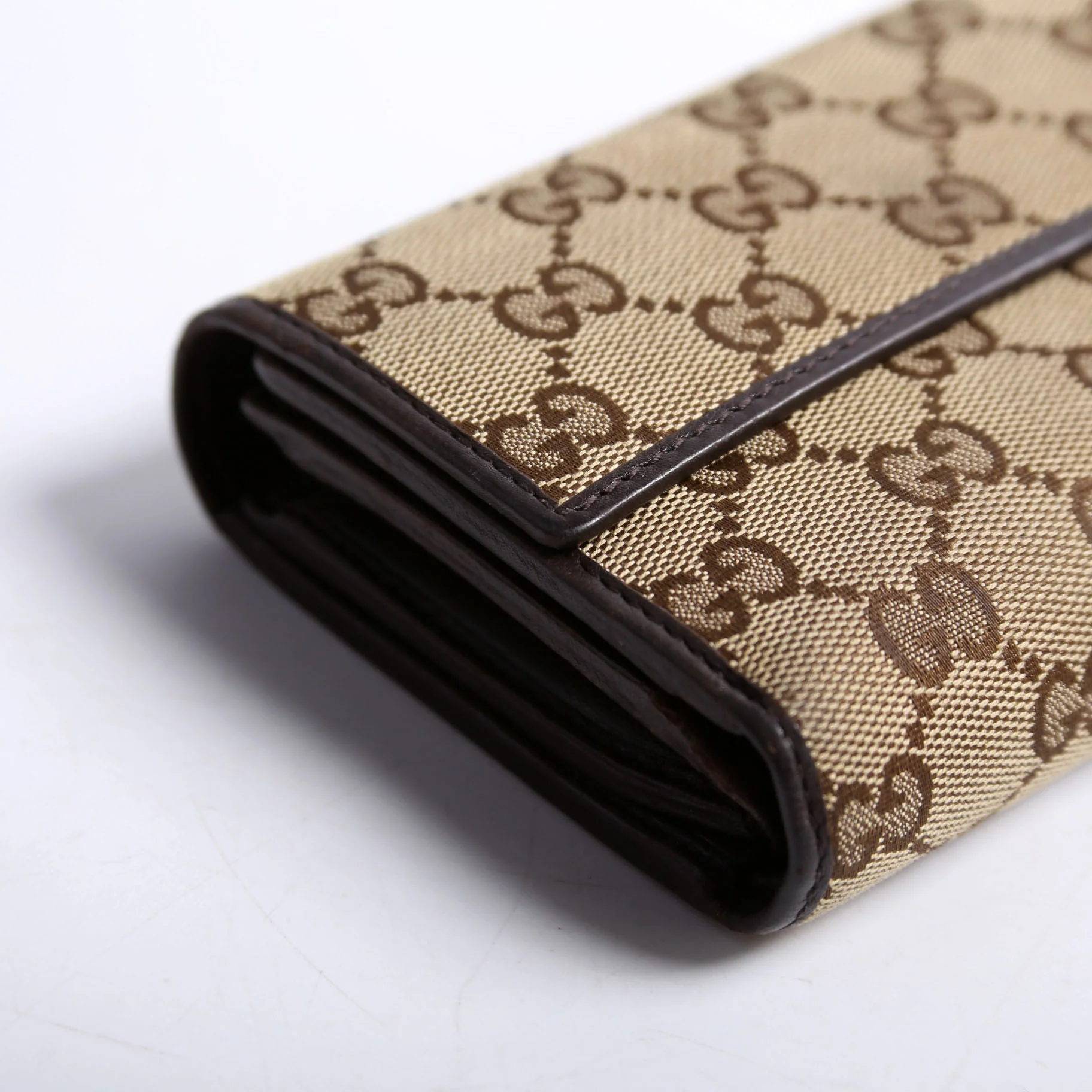 256935 GG Canvas Tri-Fold Compact Wallet - Image 4