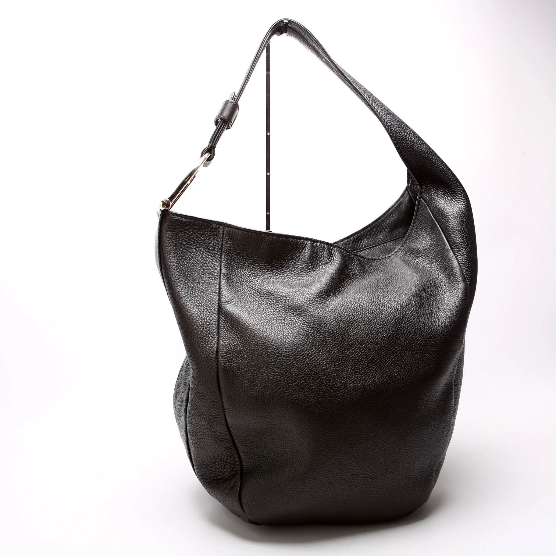 257050 Greenwich Leather One Shoulder Bag Black - Image 2