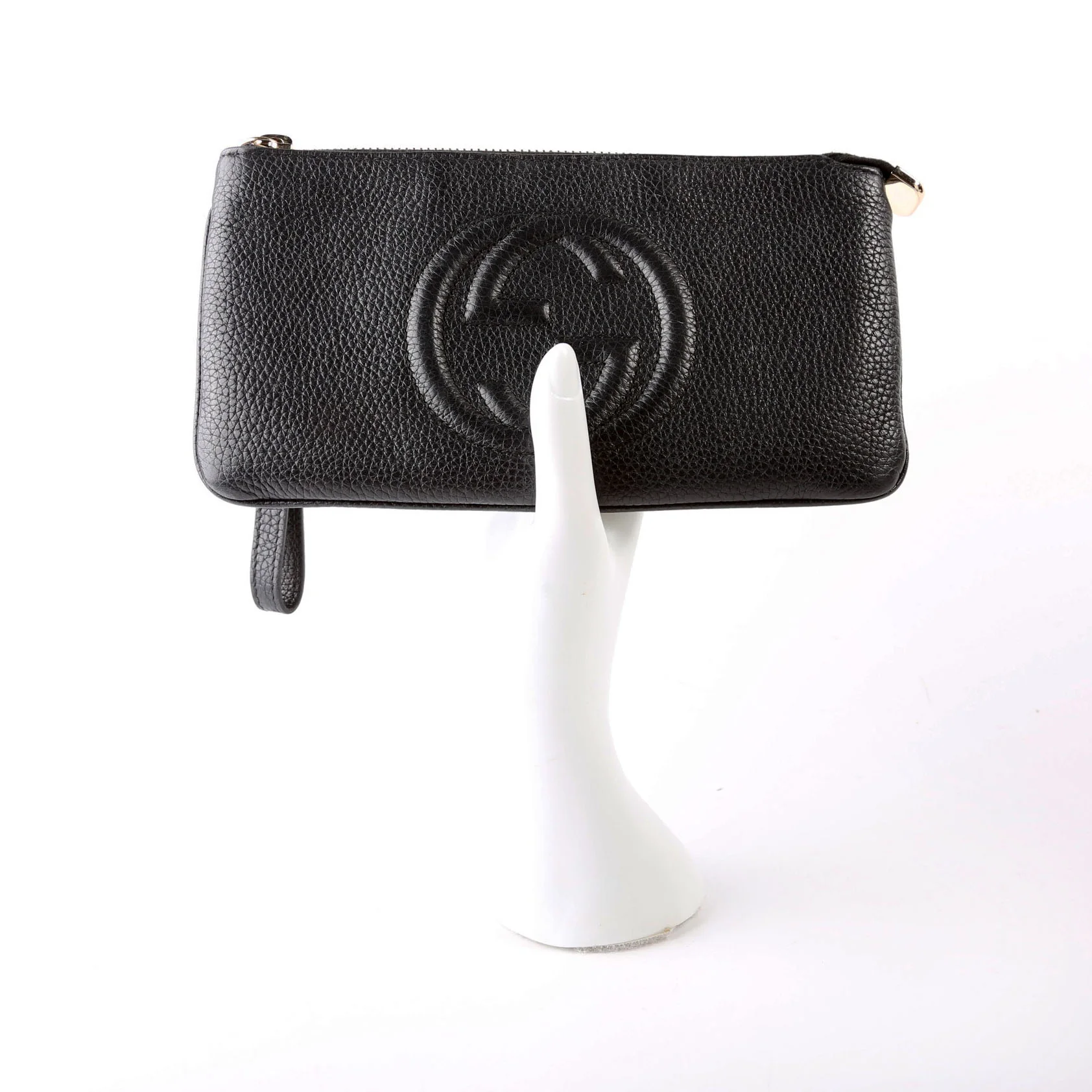295840 Soho Wristlet Black - Image 13