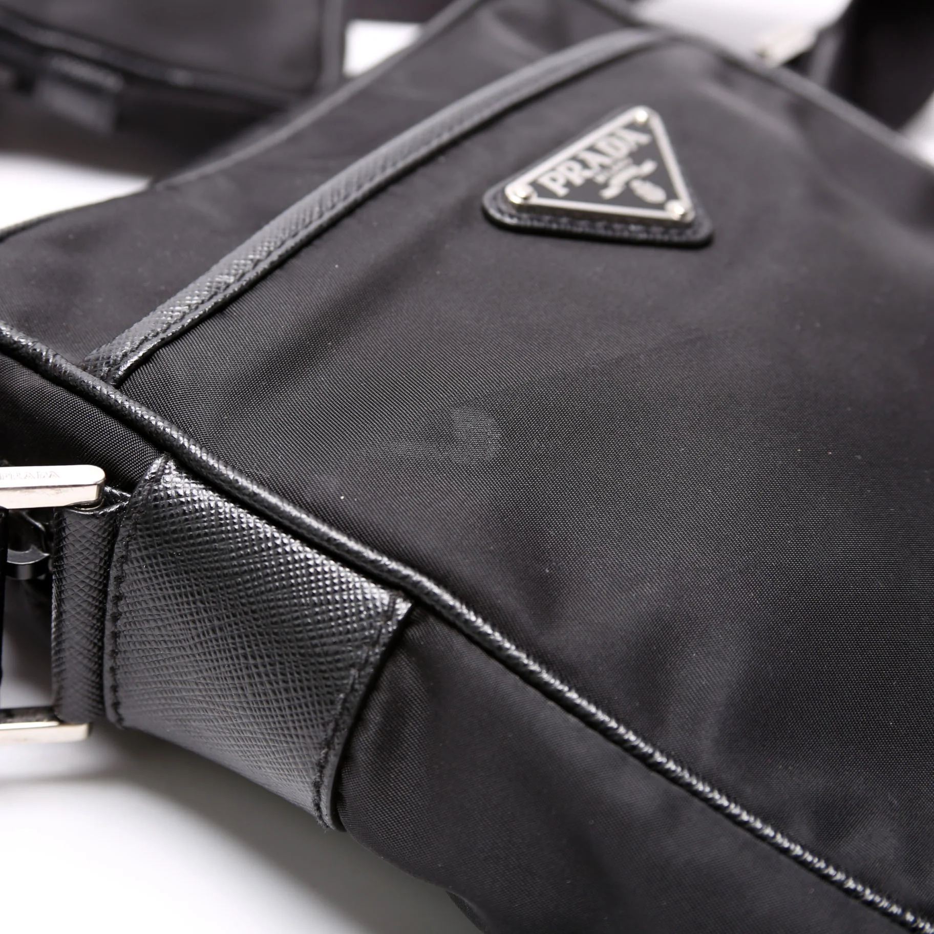 2VH112 Re-Nylon/Saffiano Leather Shoulder Bag Black - Image 6