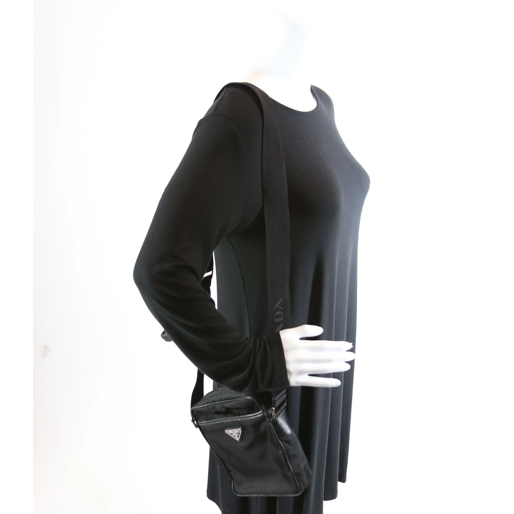 2VH112 Re-Nylon/Saffiano Leather Shoulder Bag Black - Image 9