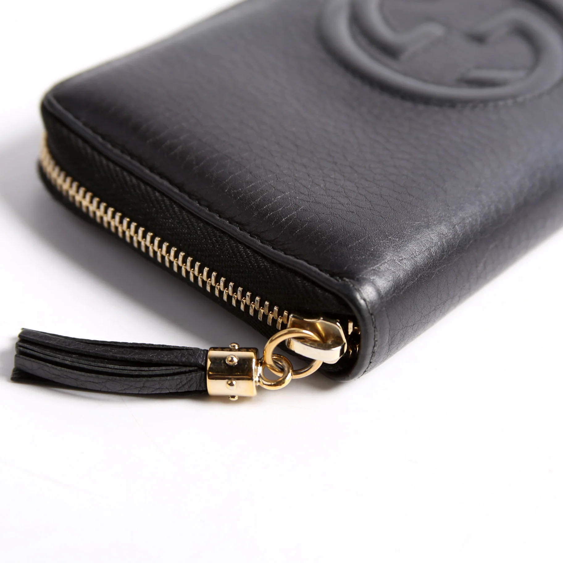 308004 Soho Zippy Wallet Black - Image 4