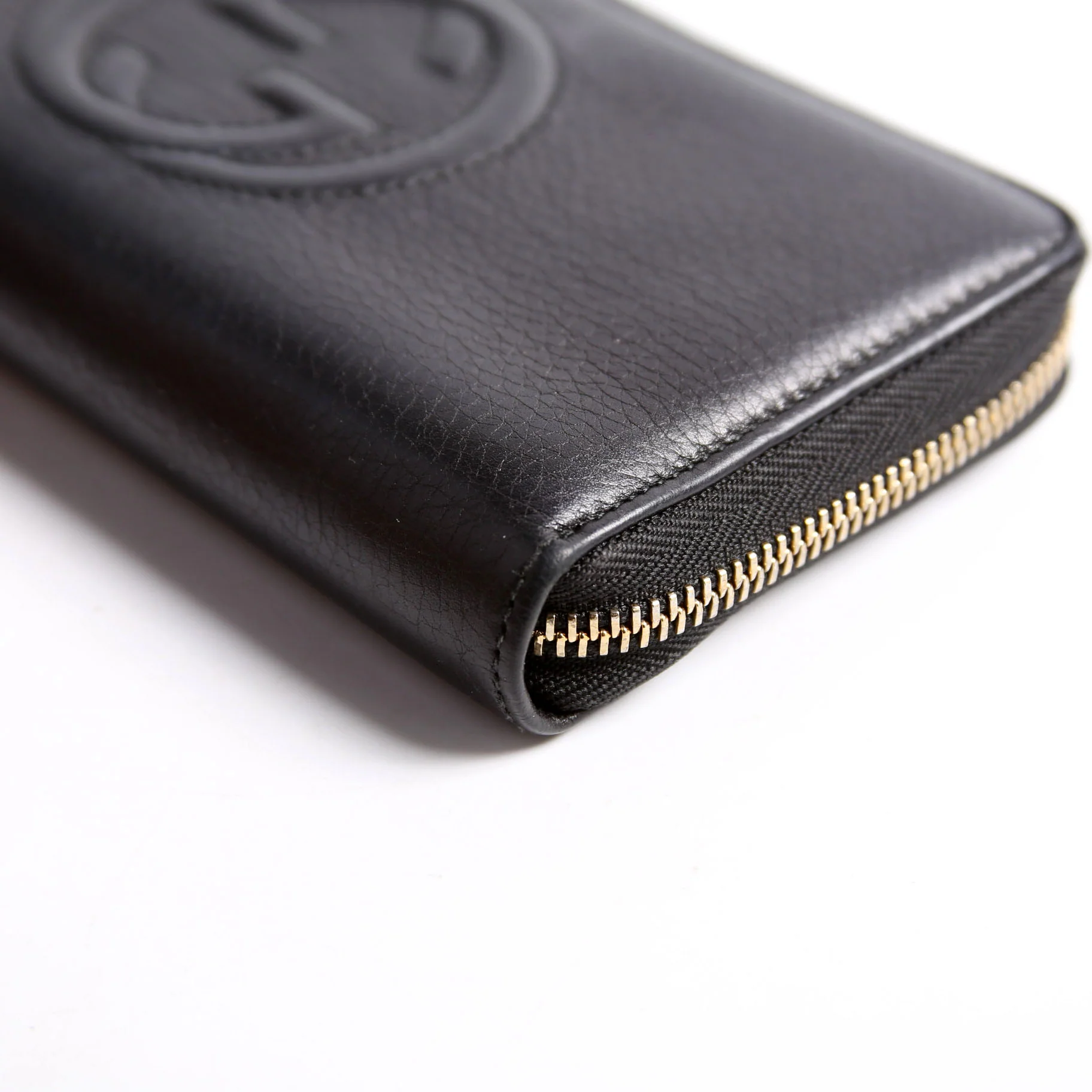 308004 Soho Zippy Wallet Black - Image 5
