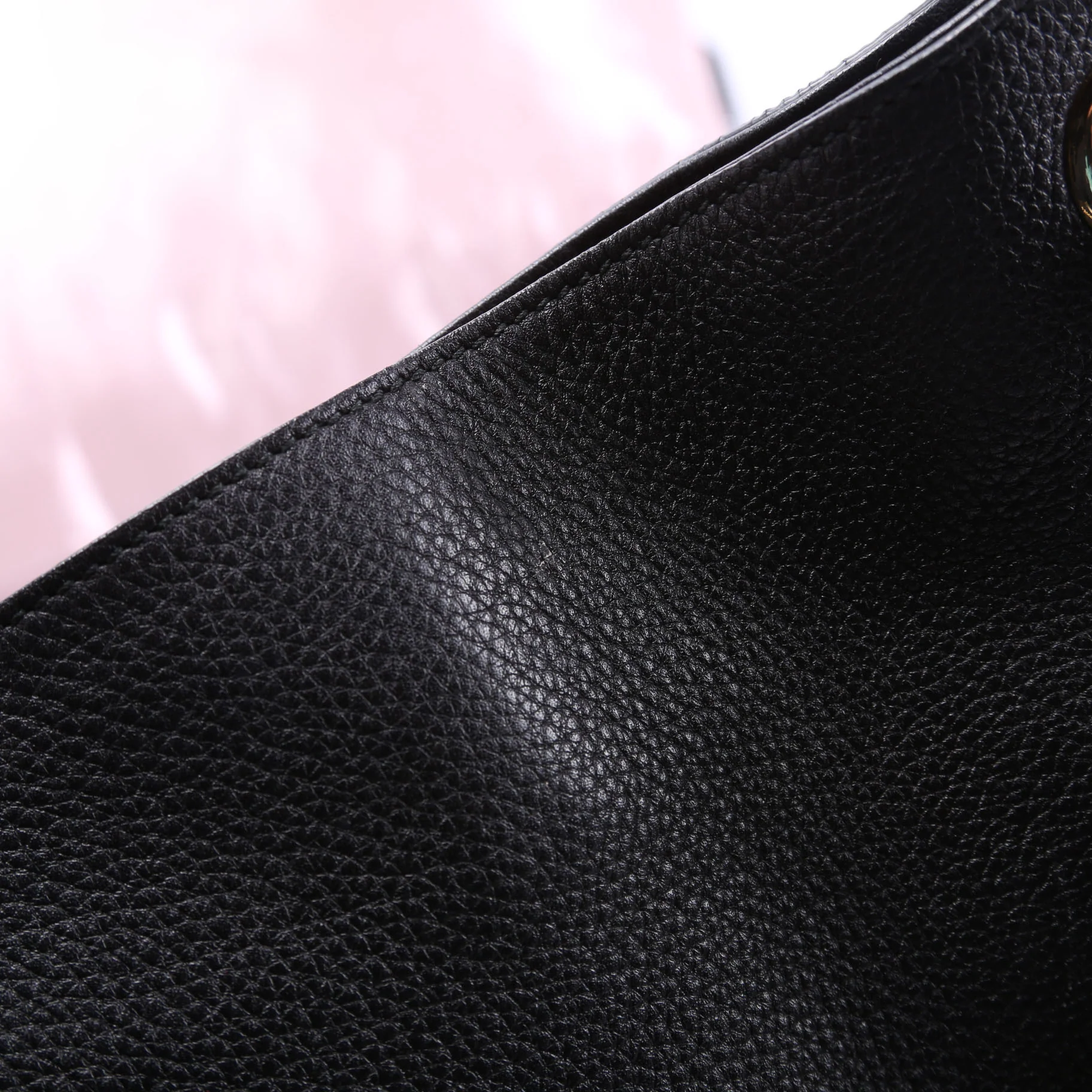 308982 Soho Leather Shoulder Medium Black - Image 8