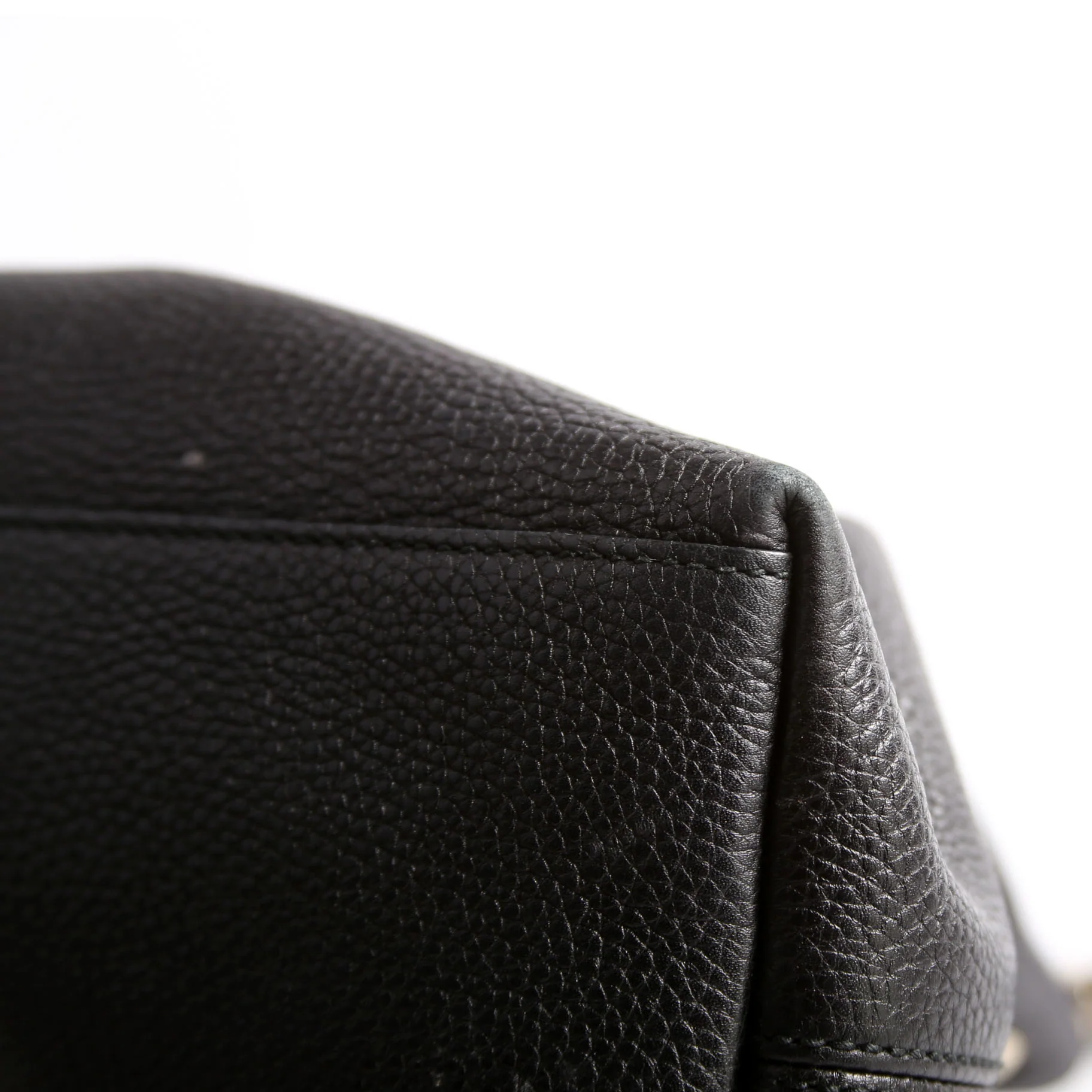 308982 Soho Leather Shoulder Medium Black - Image 8