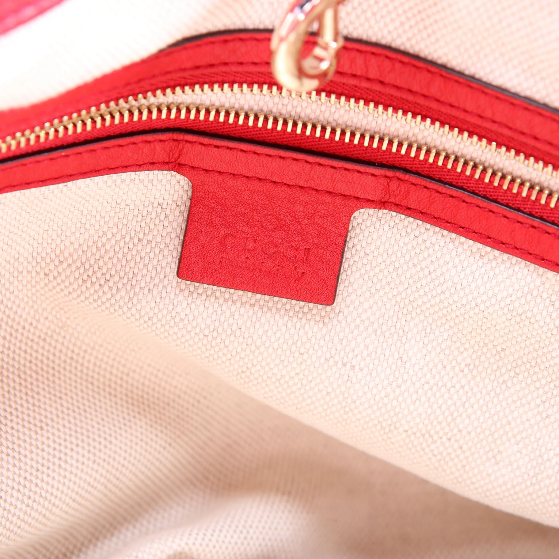 308982 Soho Leather Shoulder Medium Red - Image 9