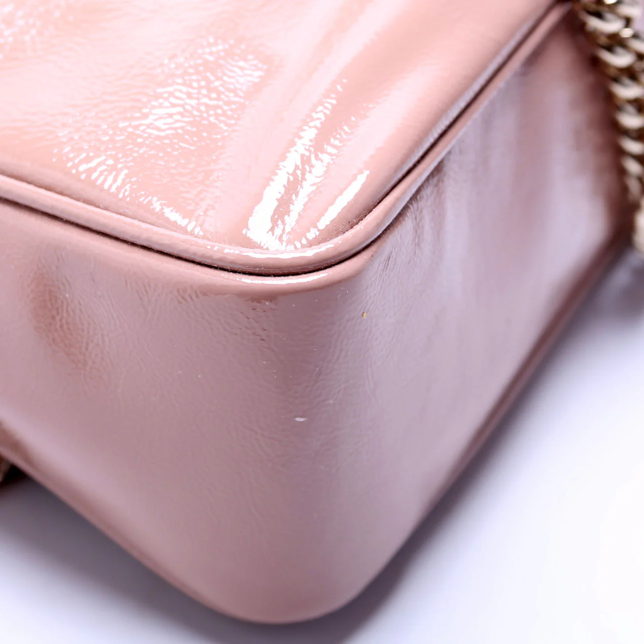 308983 Soho Patent Chain Shoulder Bag Nude - Image 5