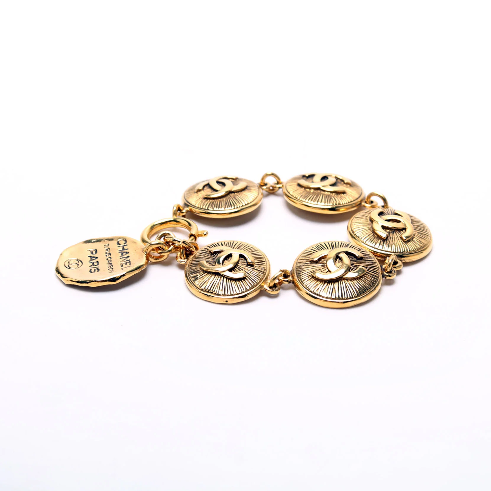 31 Rue Cambon Medallion Charm - Image 2