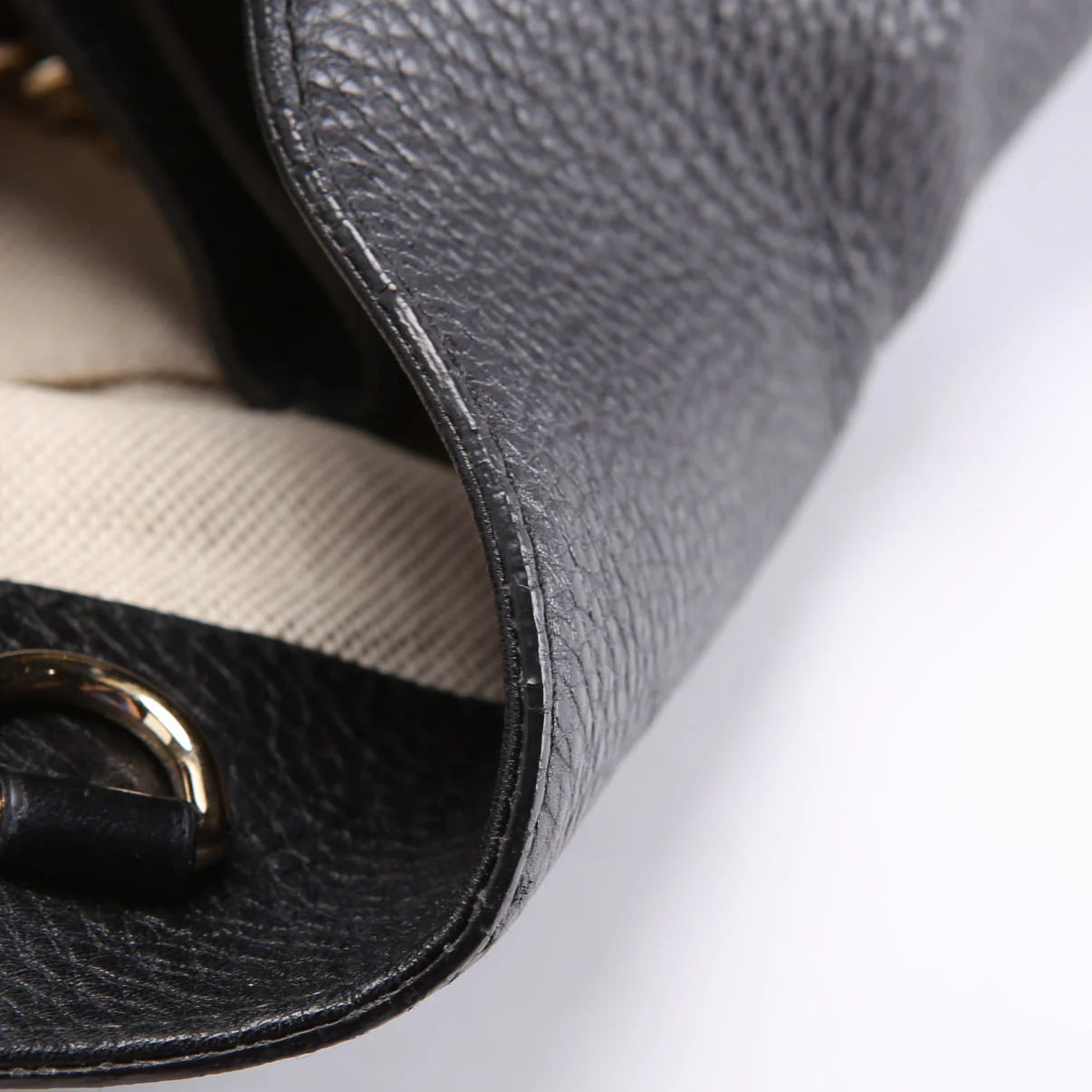 310306 Soho Leather Shoulder Large Black - Image 10