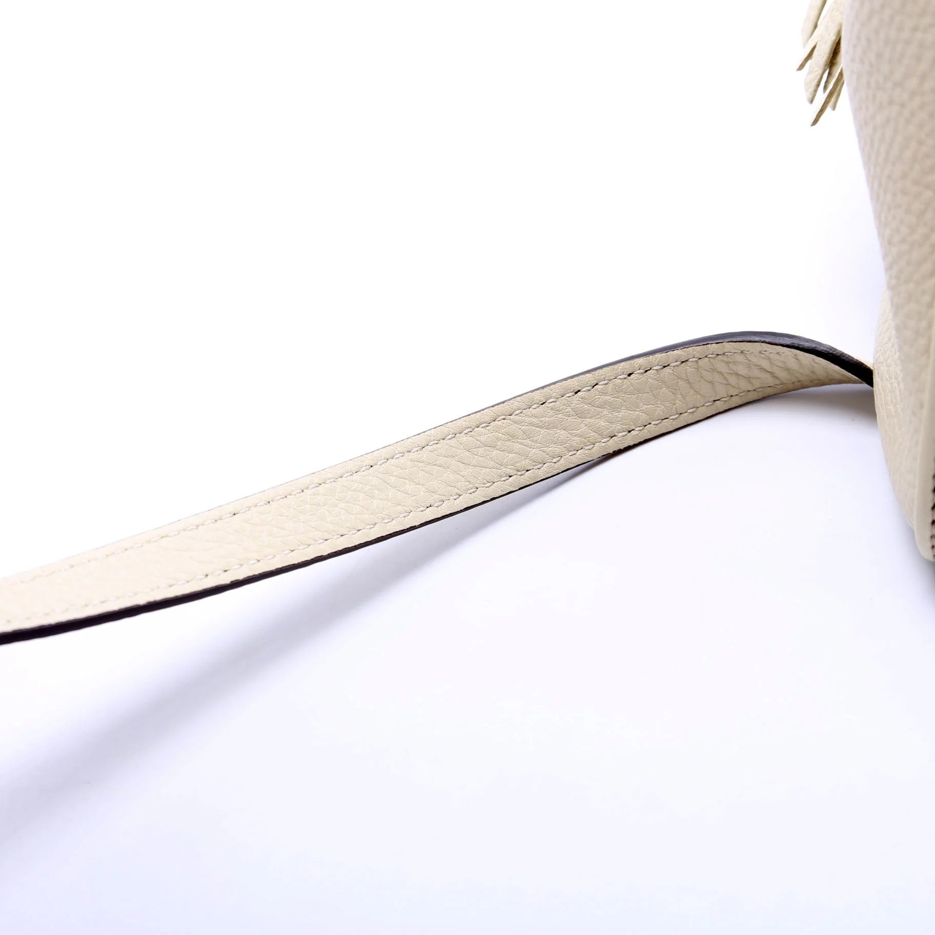 336751 Soho Leather Shoulder Off White - Image 7