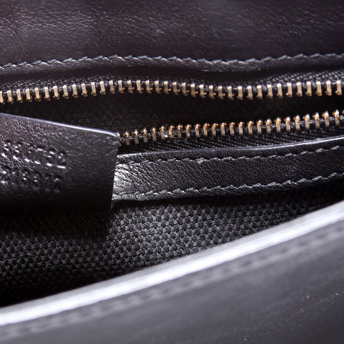 336752 Soho Chain Crossbody Medium Patent Black - Image 9