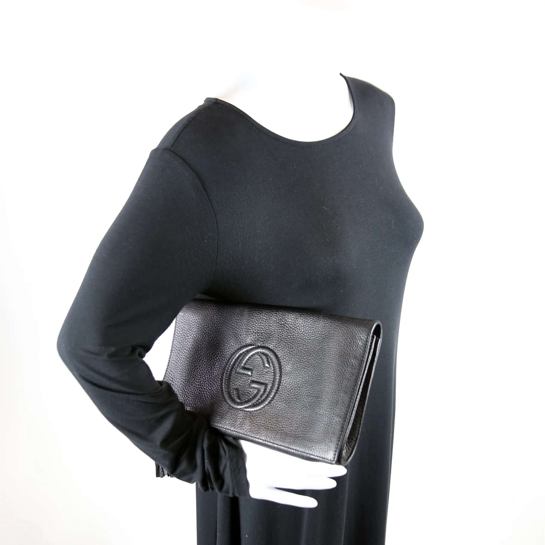 336753 Soho Leather Clutch - Image 10