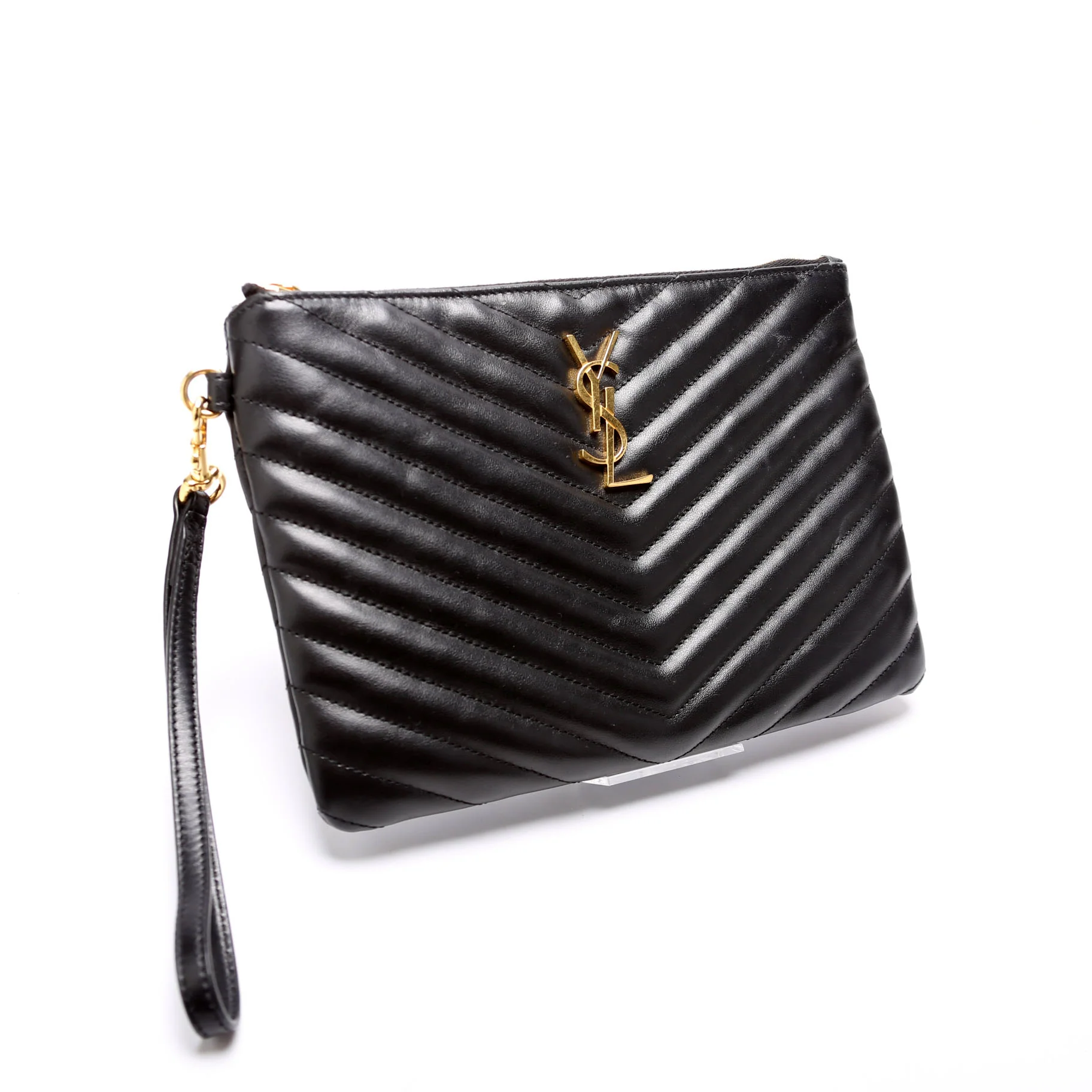 379039 A5 Matelasse Pouch Black - Image 2