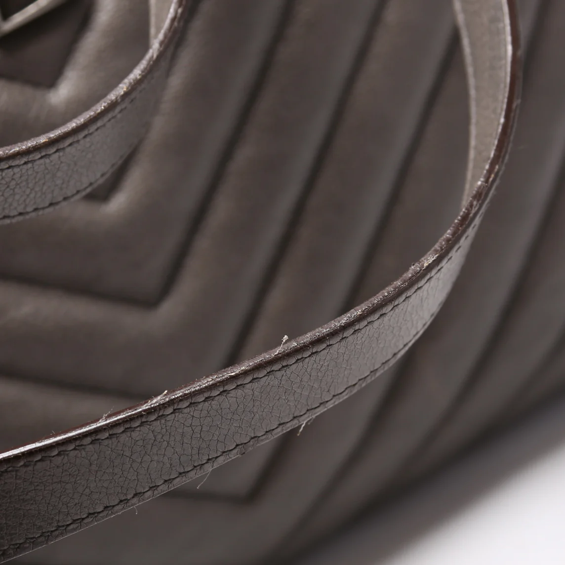 392739 Chevron Large Tote Sheepskin Grey - Image 8
