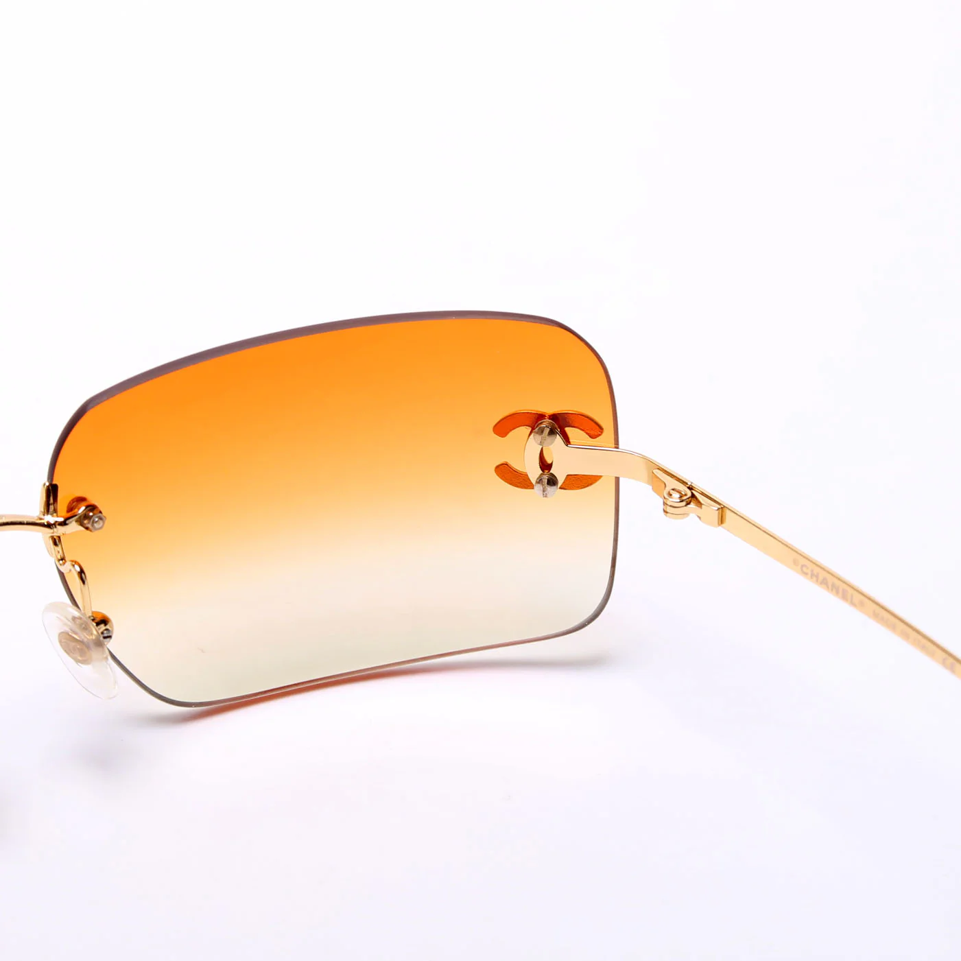 4017 D Rhinestone Logo Sunglasses Orange/Gold - Image 4