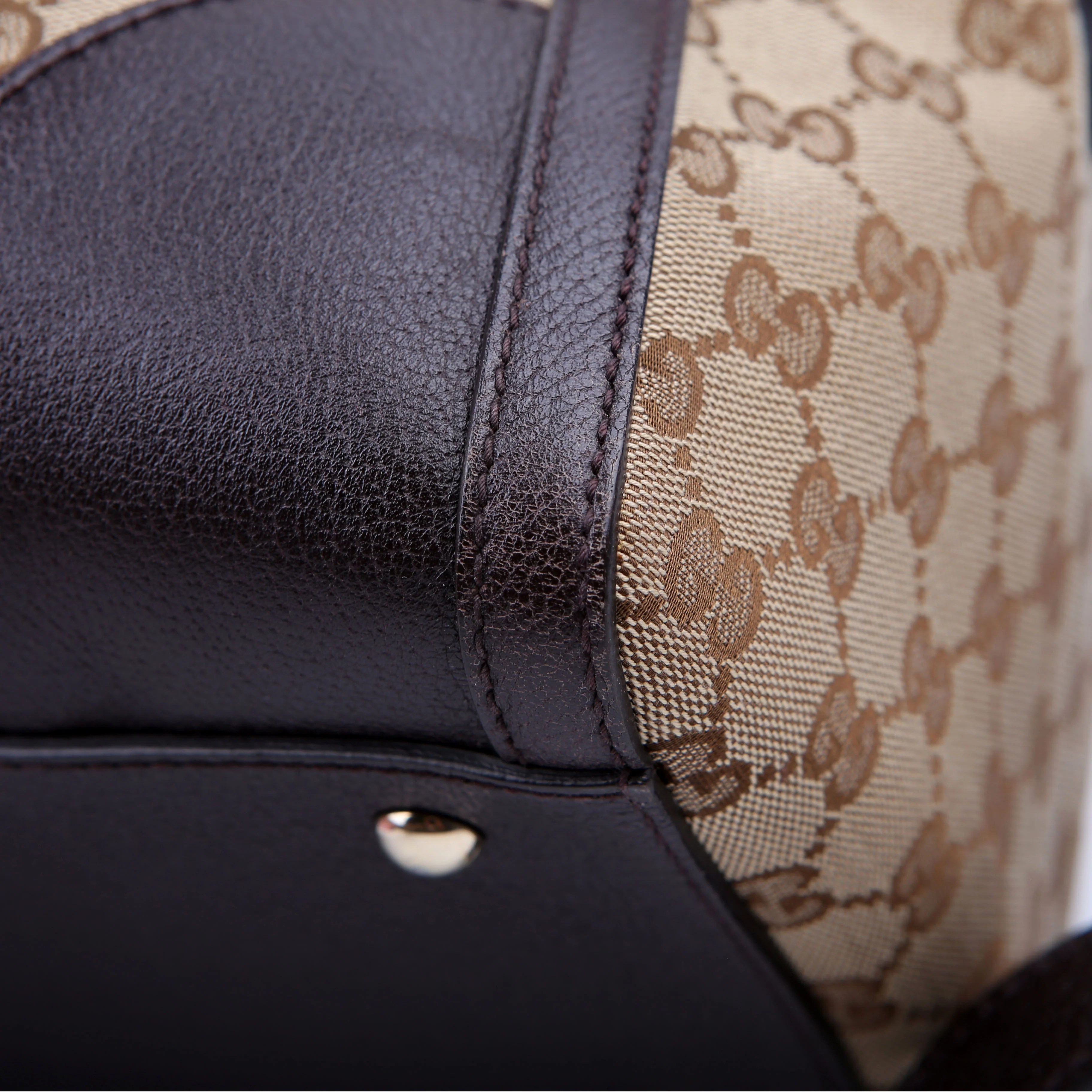 406868 Webby Bee Boston Bag - Image 8