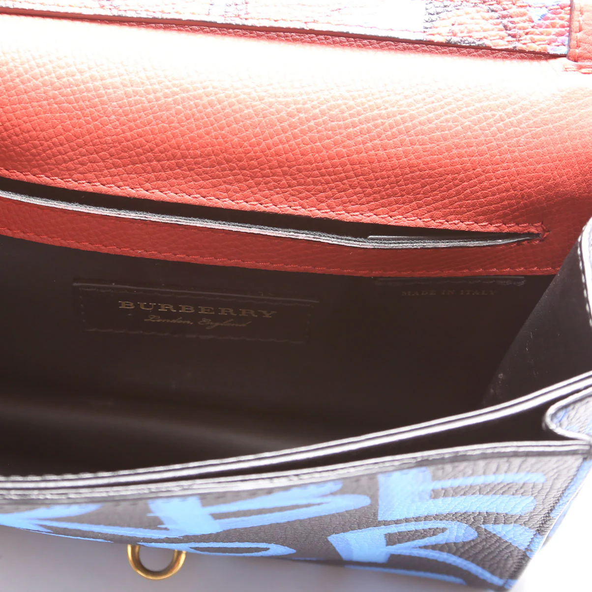 4072491 Graffiti Leather Macken Crossbody Red/Blue - Image 8
